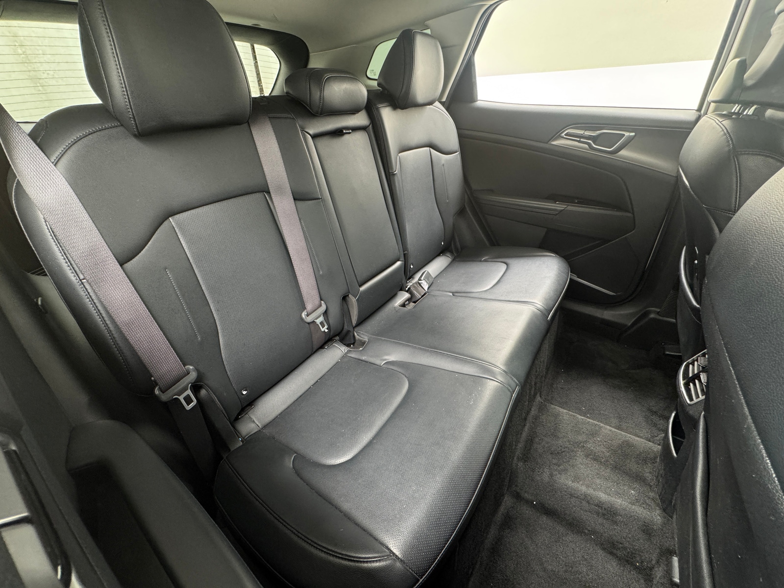 Thumbnail: 2023 Kia Sportage - 5