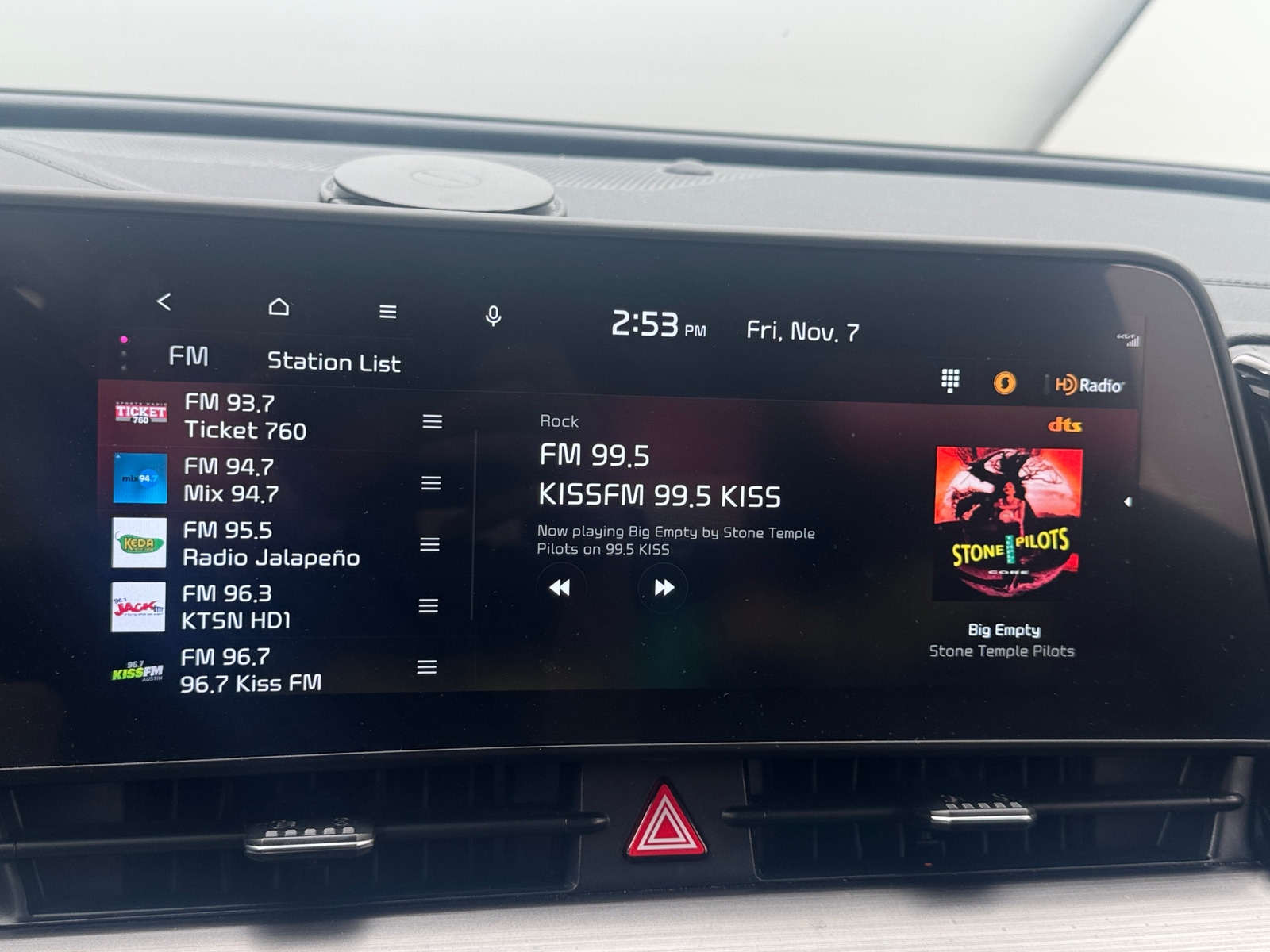 Thumbnail: 2023 Kia Sportage - 3