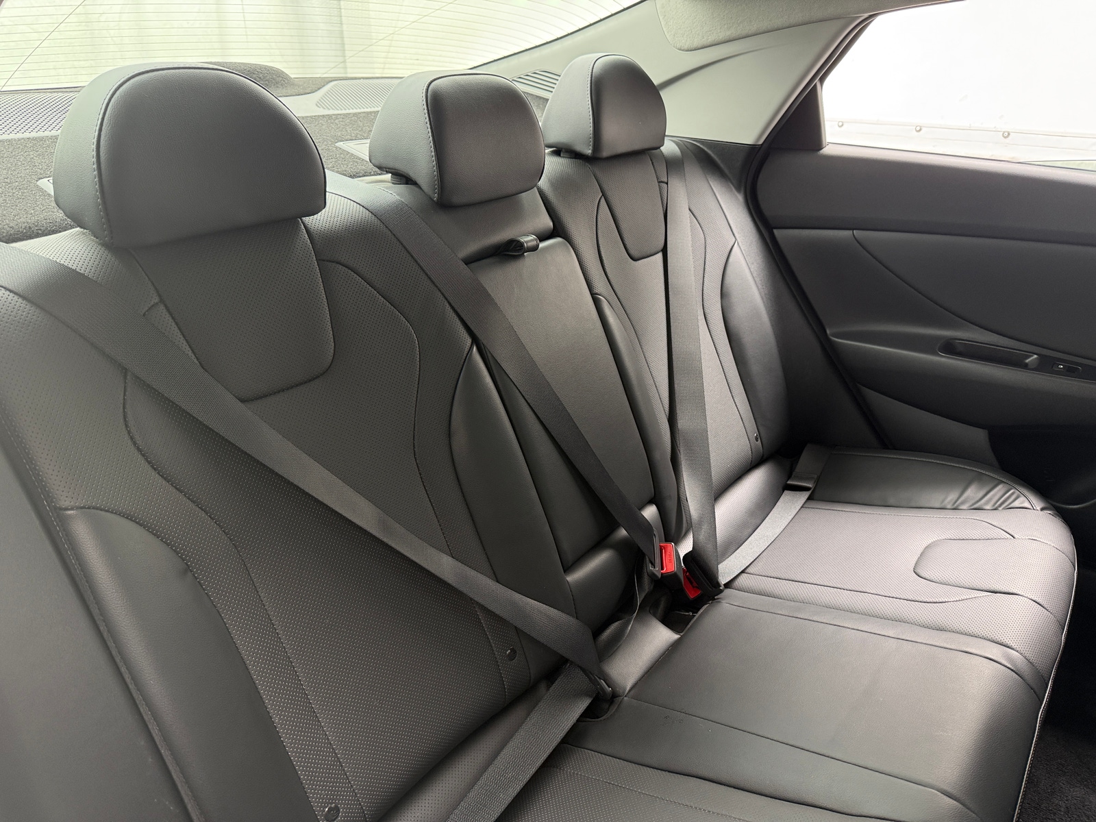 Thumbnail: 2023 Hyundai Elantra - 5