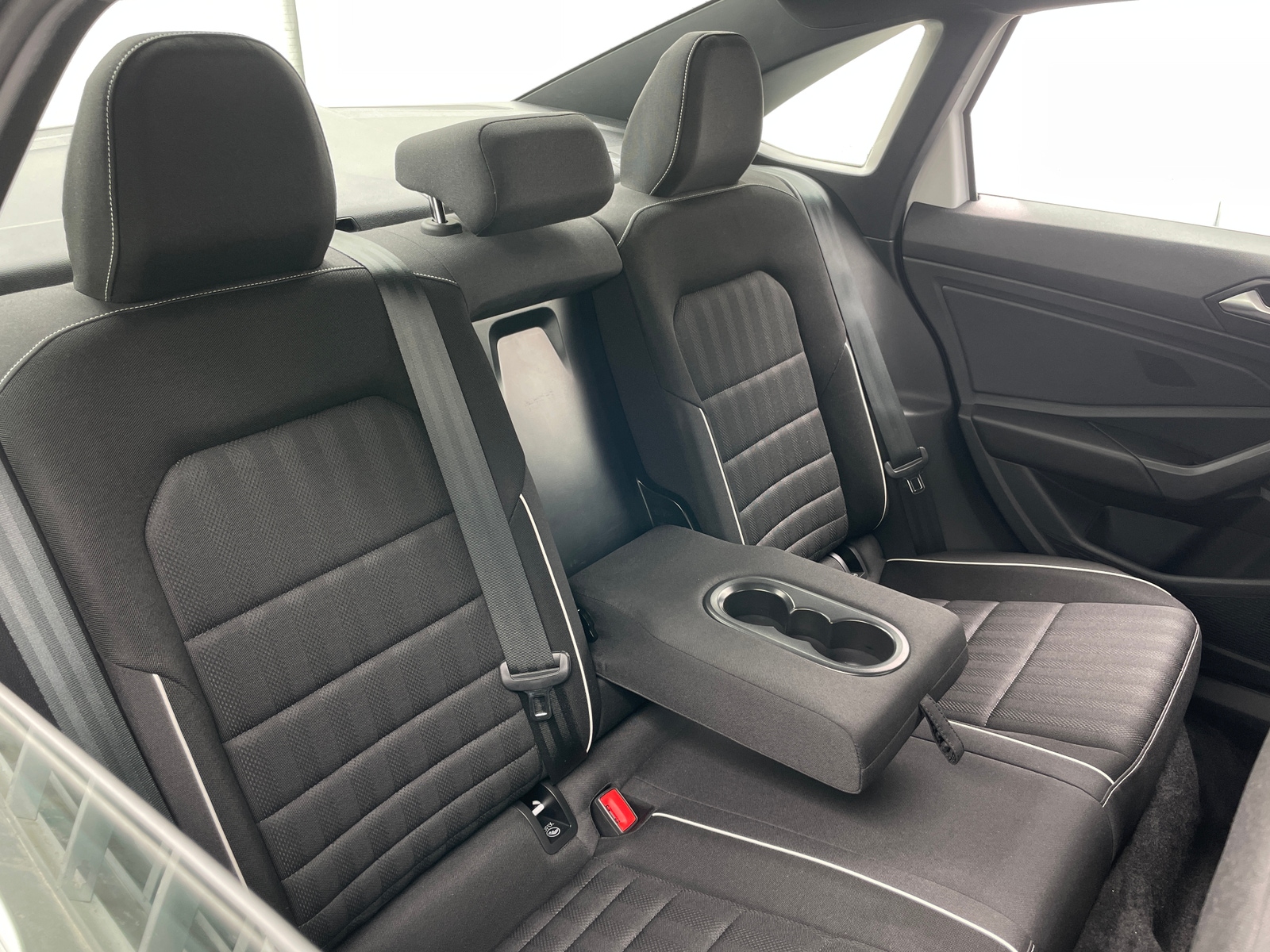 Thumbnail: 2023 Volkswagen Jetta - 6