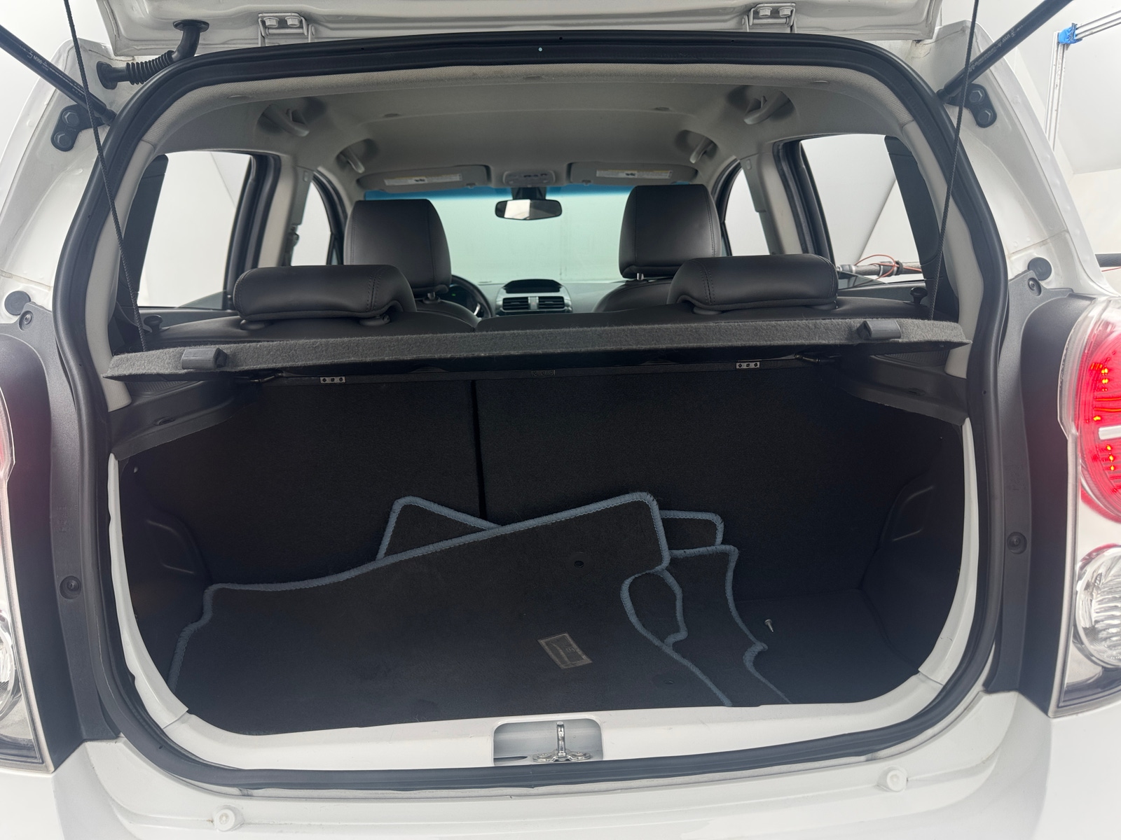 Thumbnail: 2015 Chevrolet Spark - 6