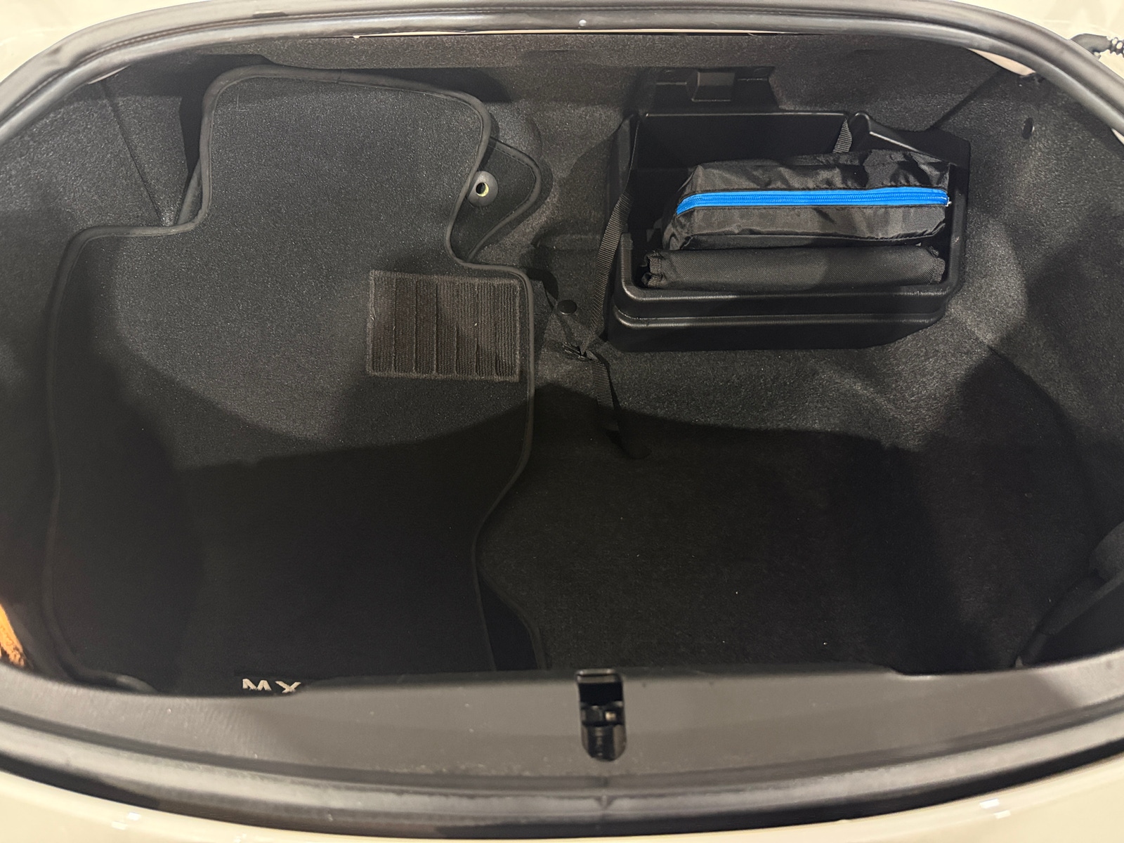 Thumbnail: 2021 Mazda MX-5 Miata - 5