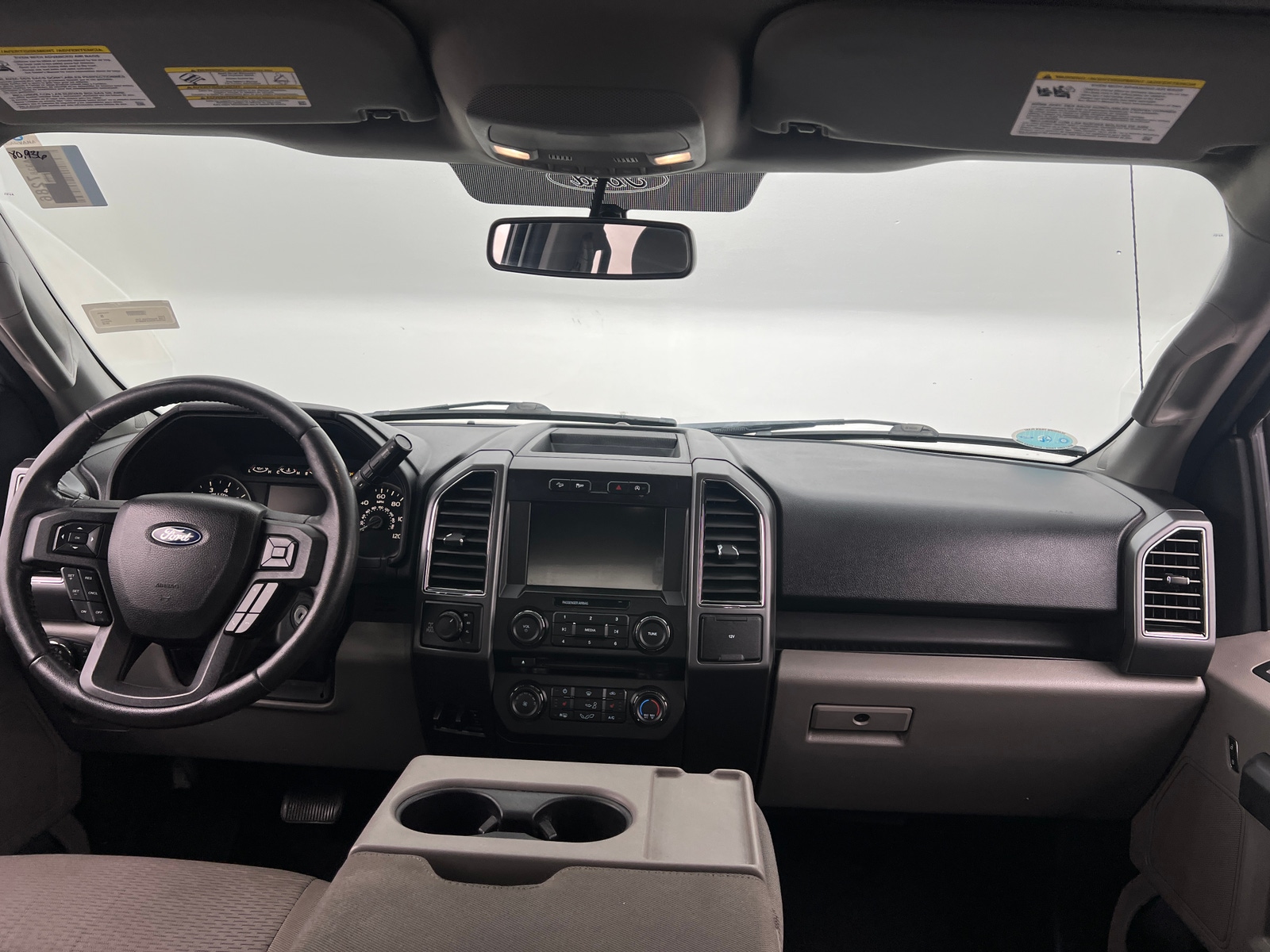 Thumbnail: 2018 Ford Econoline - 3