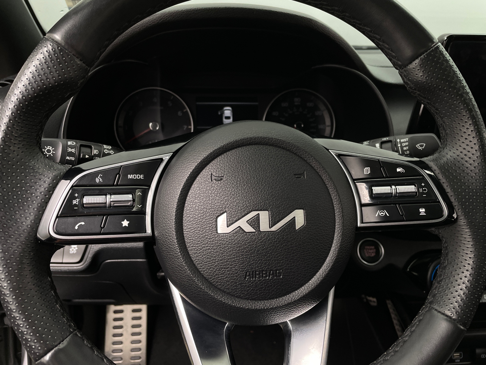 Thumbnail: 2024 Kia Forte - 4