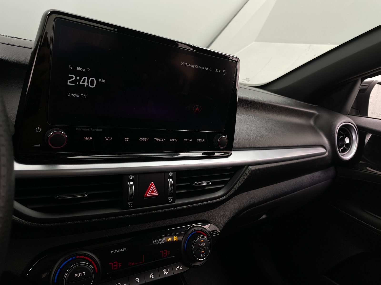 Thumbnail: 2024 Kia Forte - 3