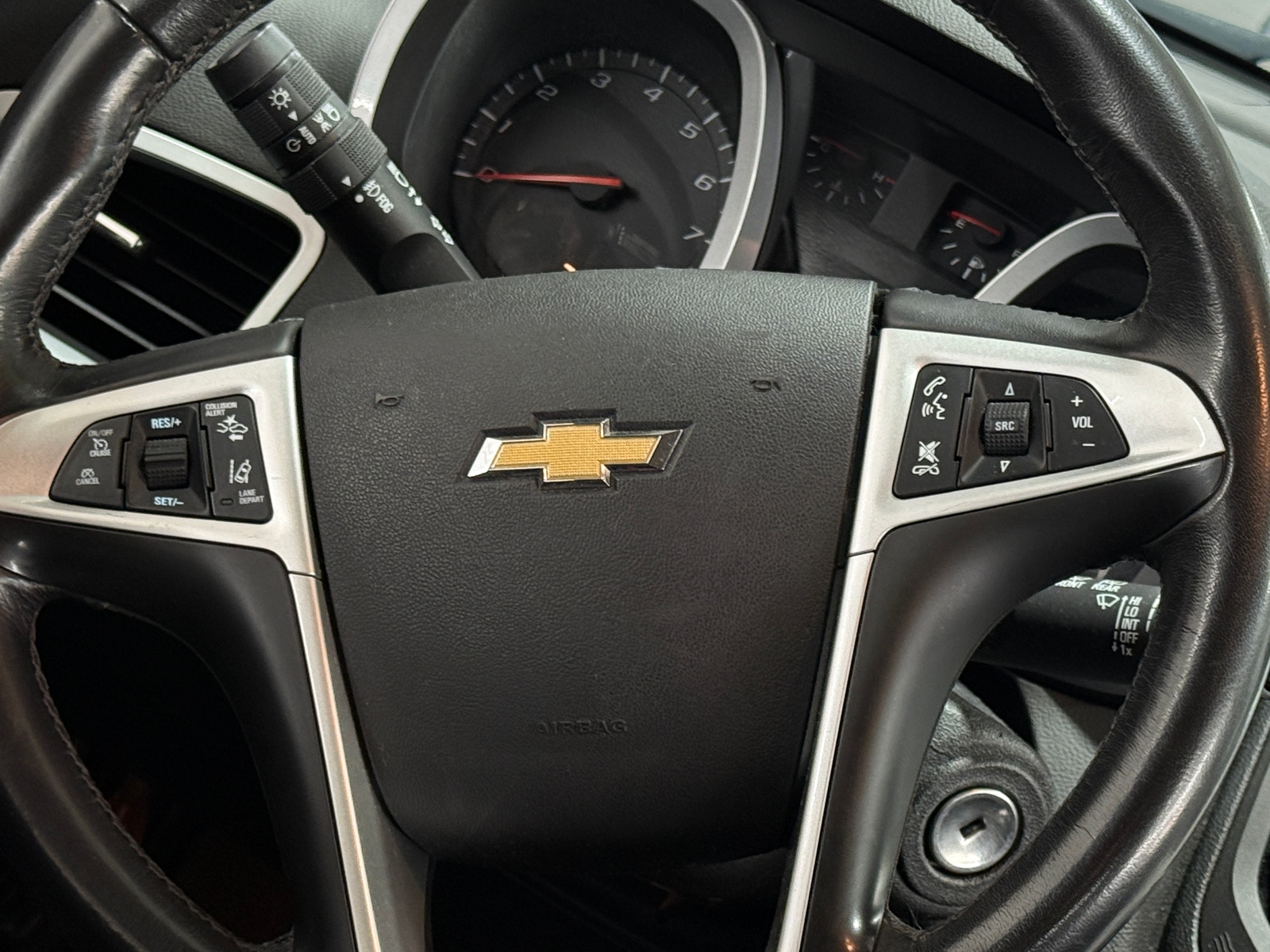 Thumbnail: 2017 Chevrolet Equinox - 4