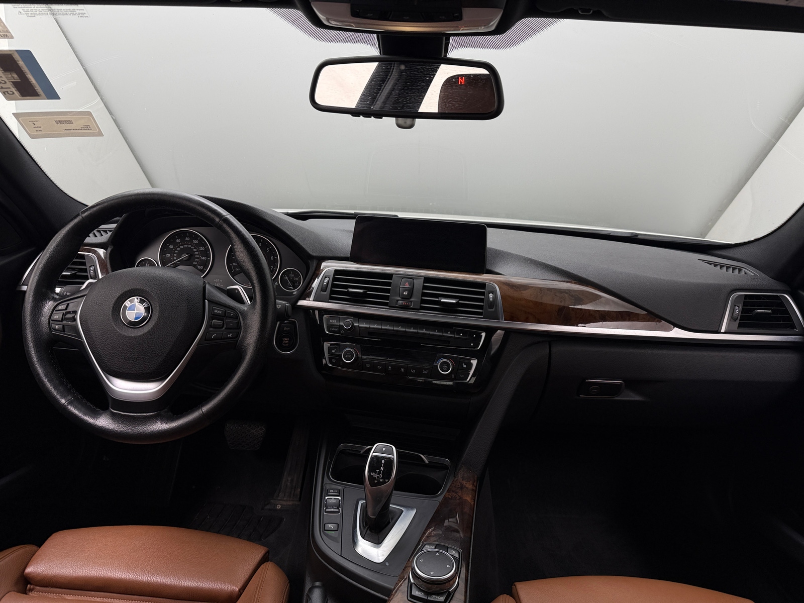 Thumbnail: 2016 BMW 3 Series - 2