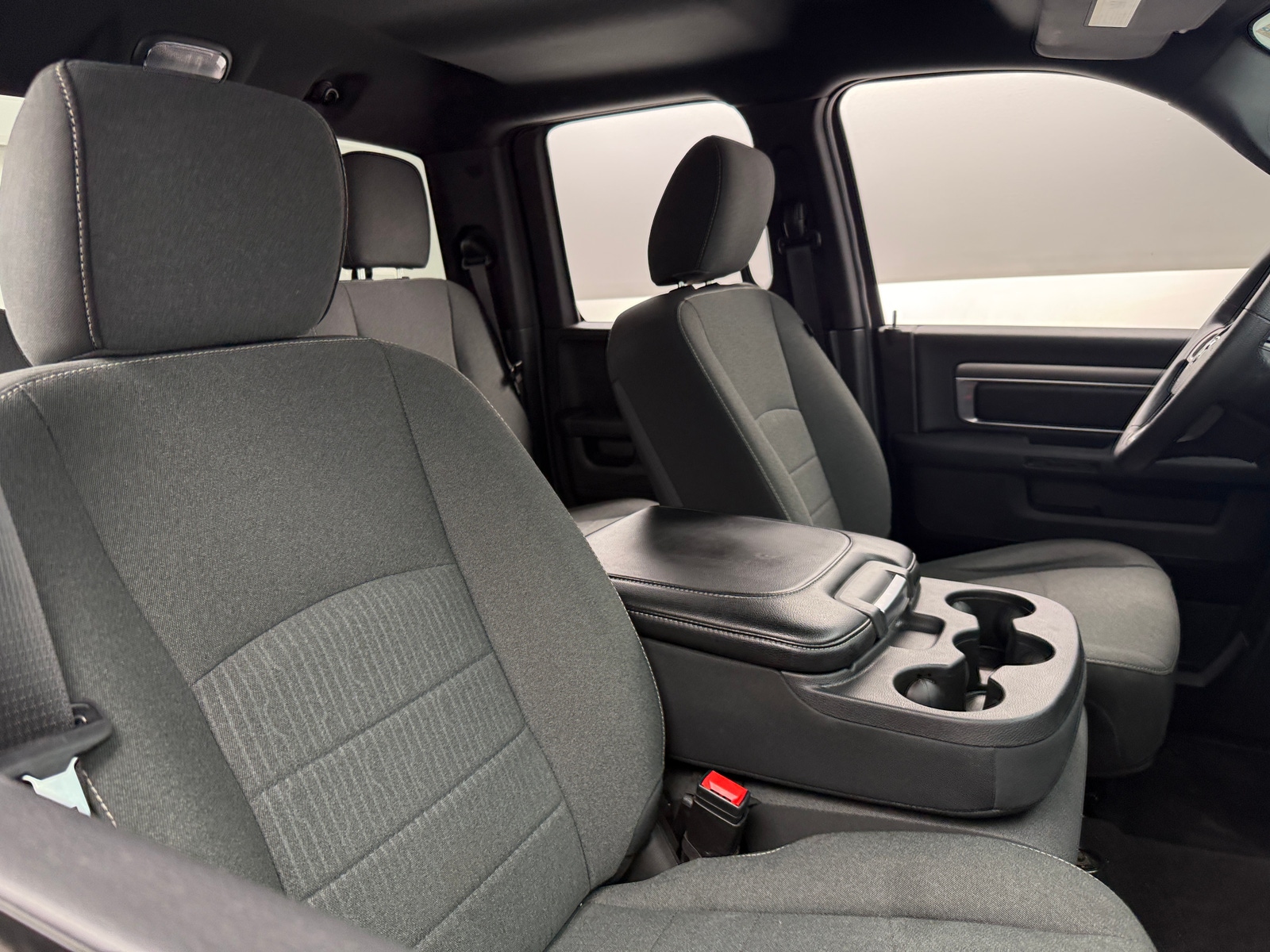 Thumbnail: 2022 RAM 1500 Classic - 2