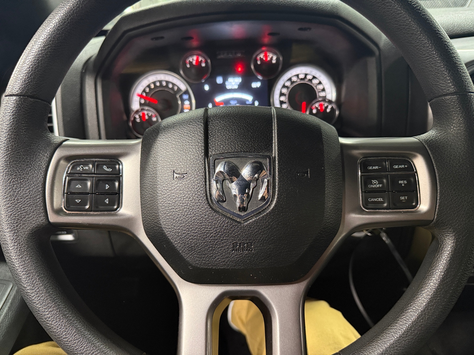 Thumbnail: 2022 RAM 1500 Classic - 5