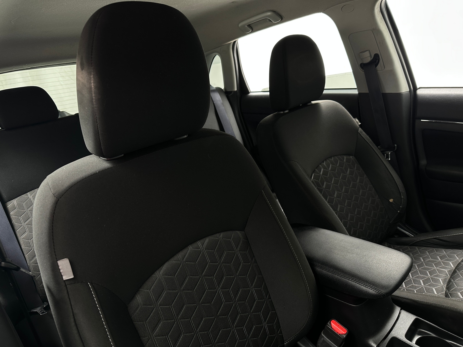 Thumbnail: 2021 Mitsubishi Outlander Sport - 2