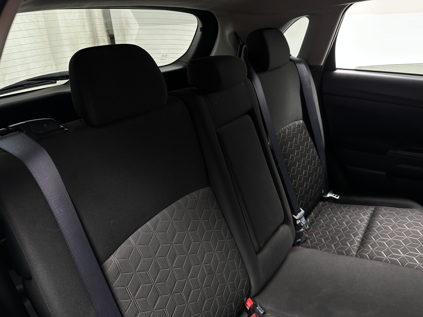 Thumbnail: 2021 Mitsubishi Outlander Sport - 6