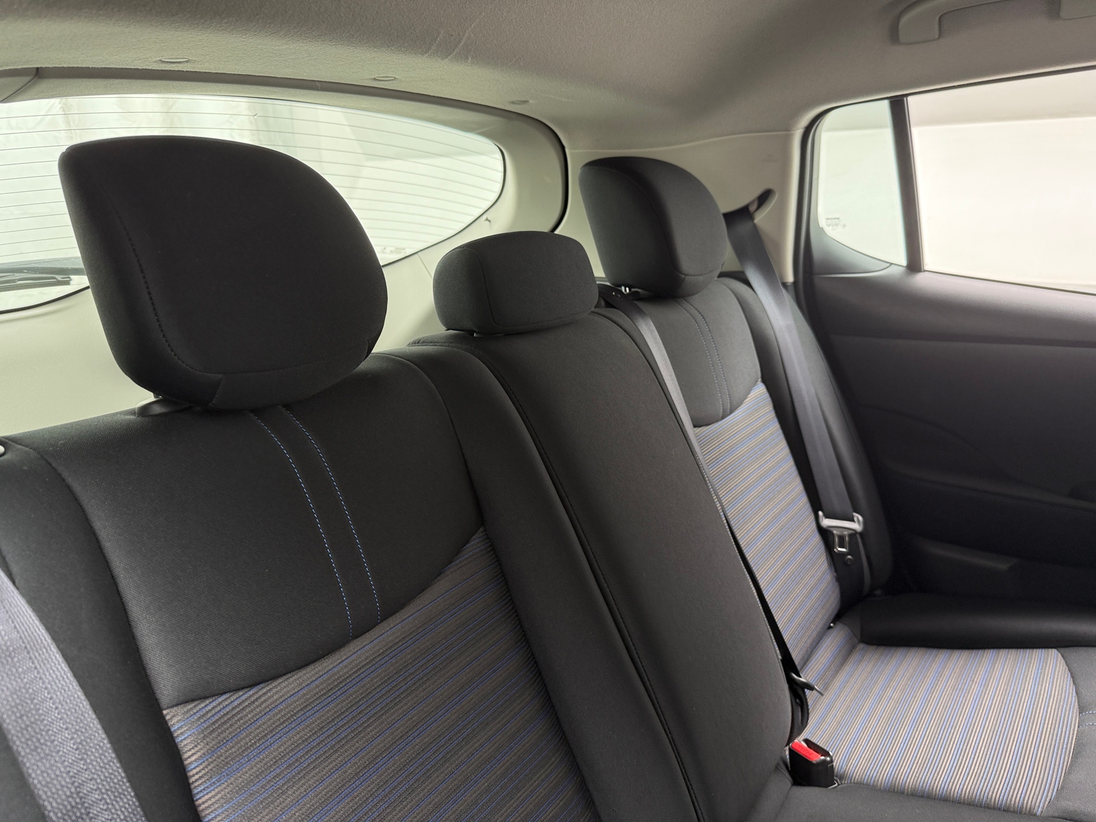 Thumbnail: 2023 Nissan Leaf - 6