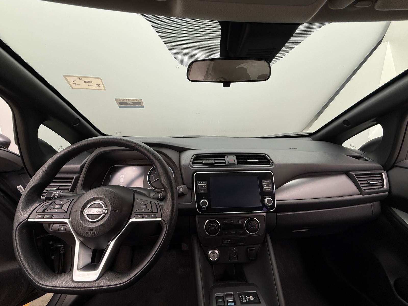 Thumbnail: 2023 Nissan Leaf - 3