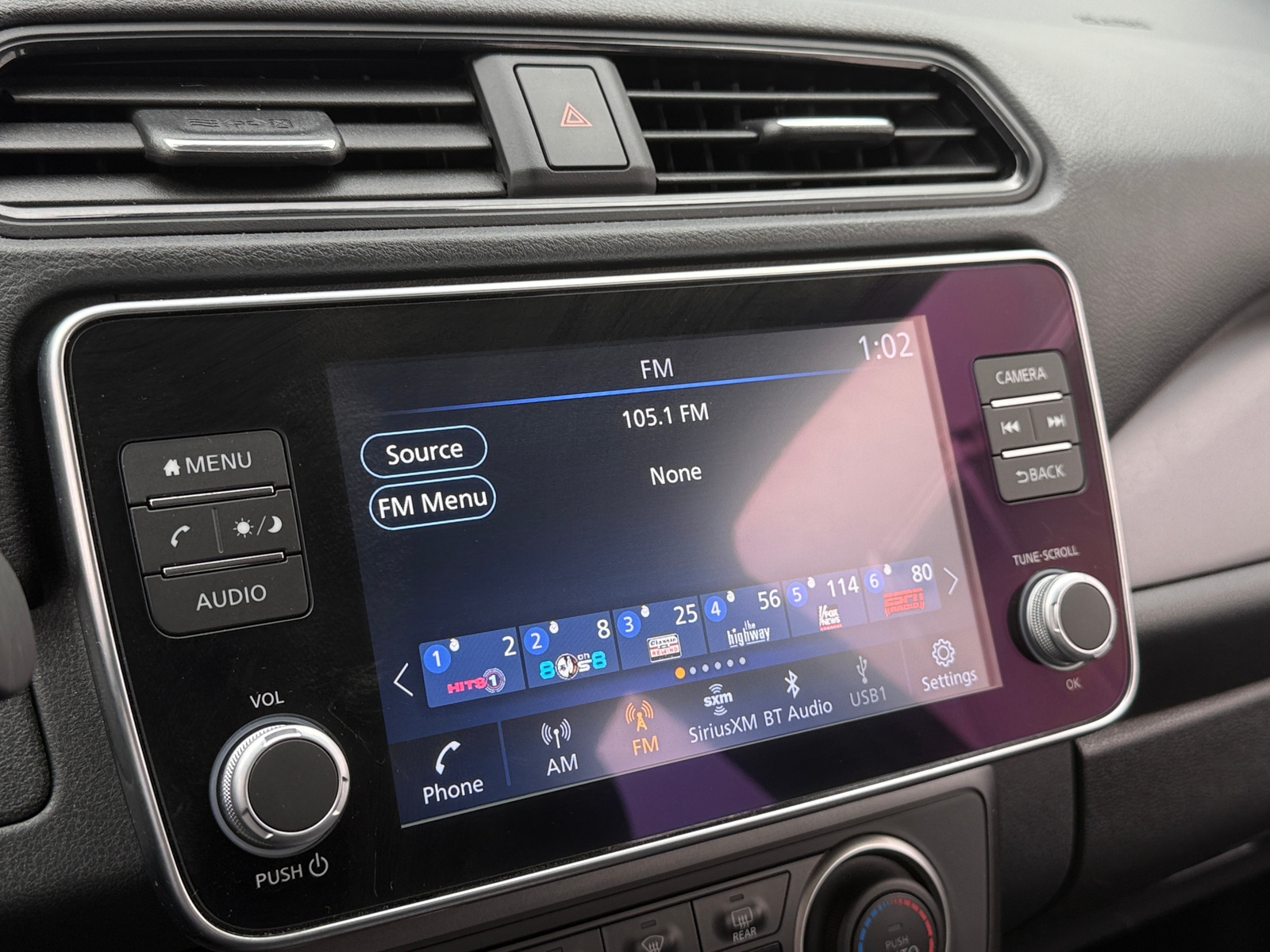 Thumbnail: 2023 Nissan Leaf - 4