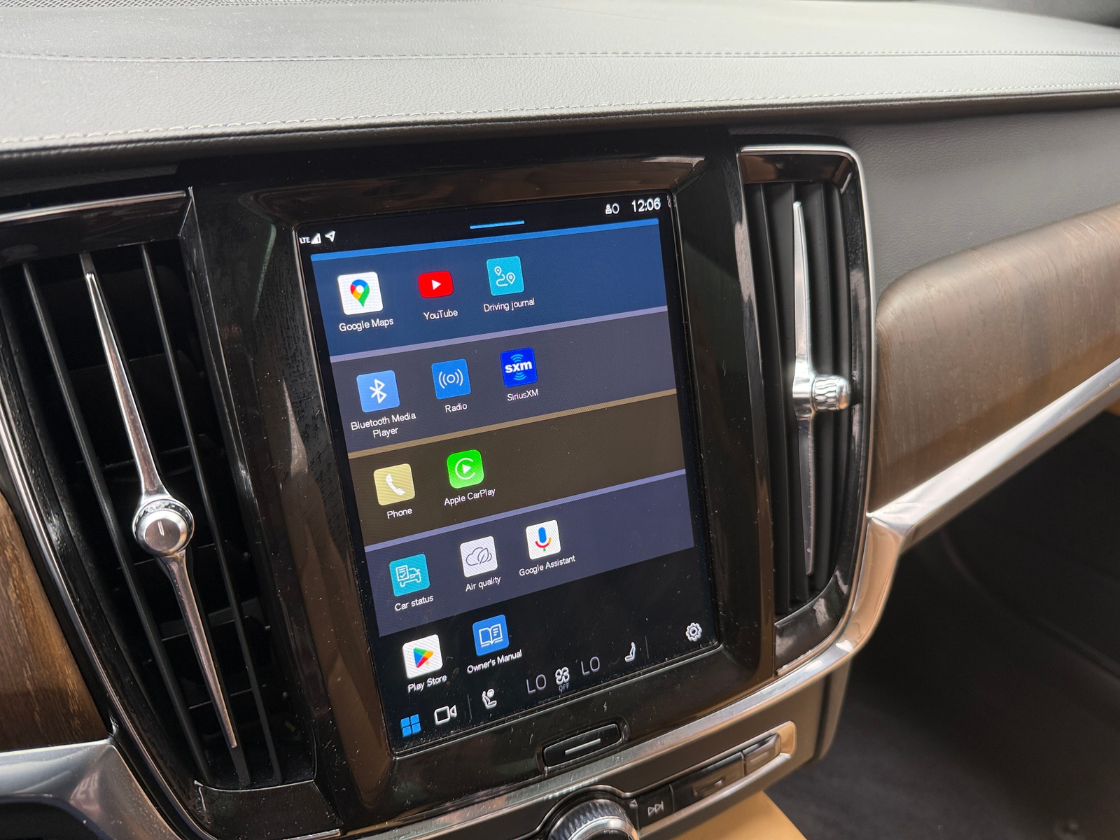 Thumbnail: 2023 Volvo V90 - 3