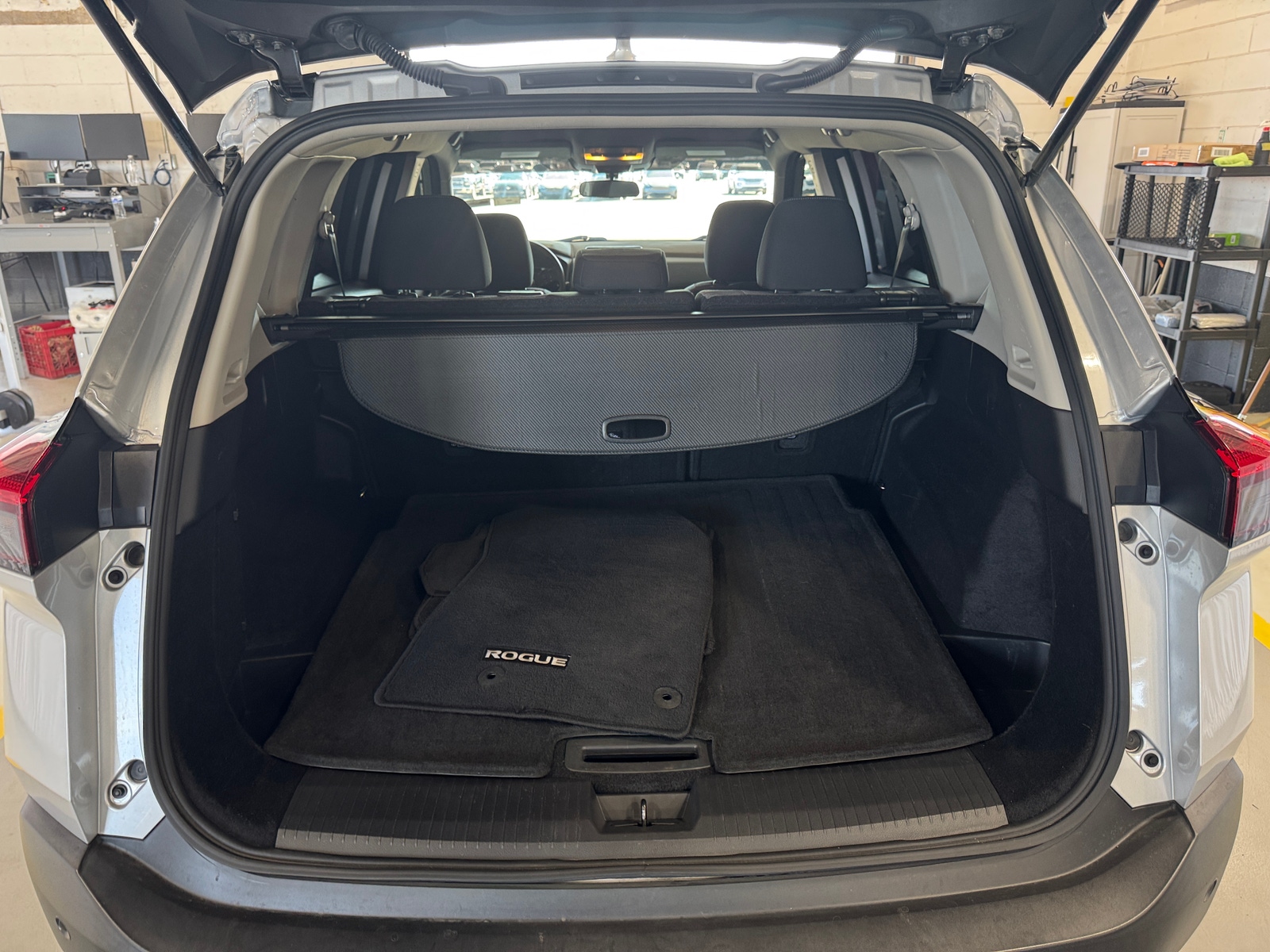 Thumbnail: 2023 Nissan Rogue - 7