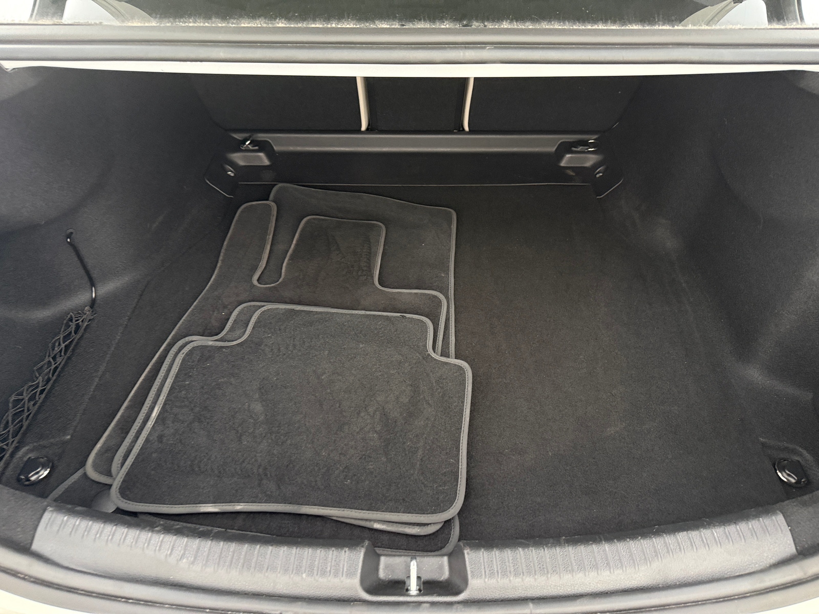 Thumbnail: 2025 Mercedes-Benz C-Class - 6