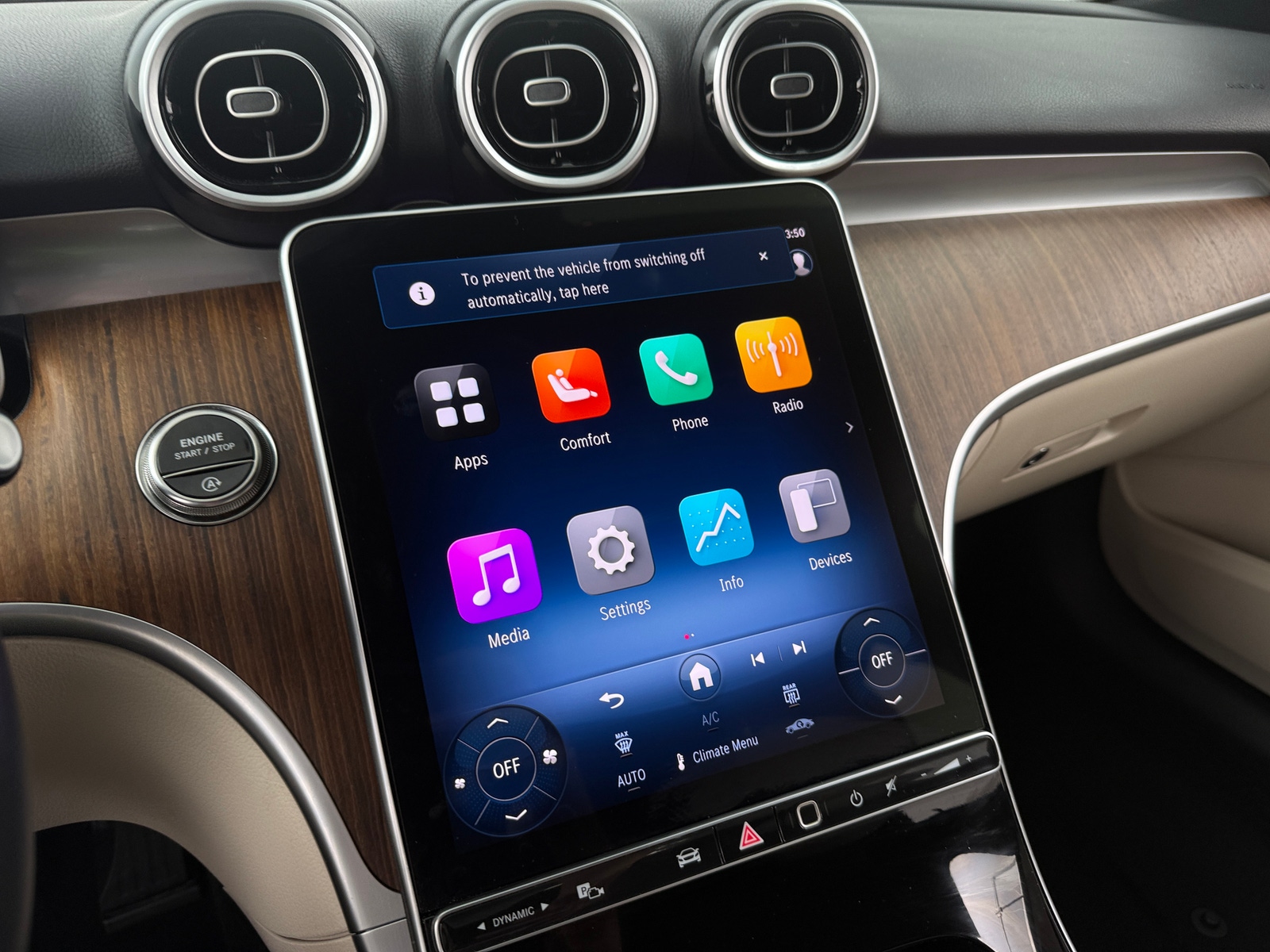 Thumbnail: 2025 Mercedes-Benz C-Class - 3