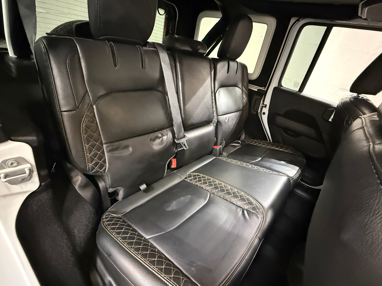 Thumbnail: 2022 Jeep Wrangler - 5