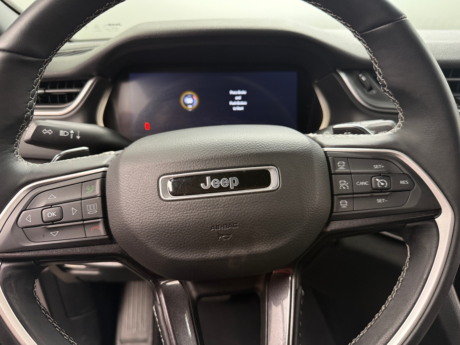 Thumbnail: 2022 Jeep Grand Cherokee - 4