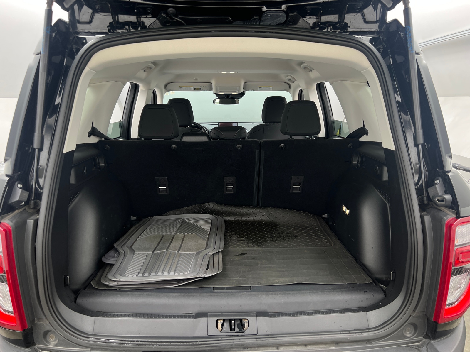 Thumbnail: 2022 Ford Bronco Sport - 7