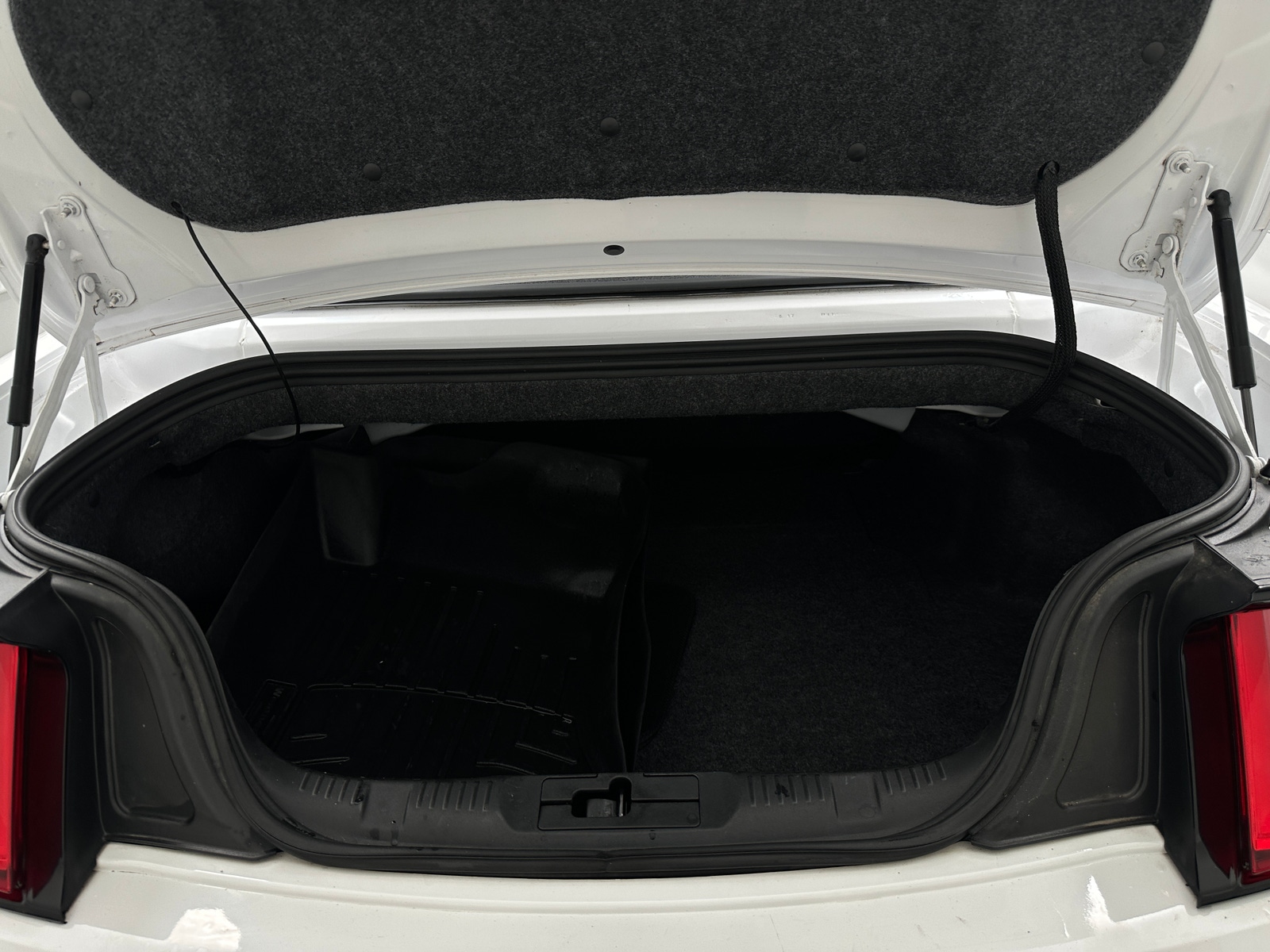 Thumbnail: 2017 Ford Mustang - 6