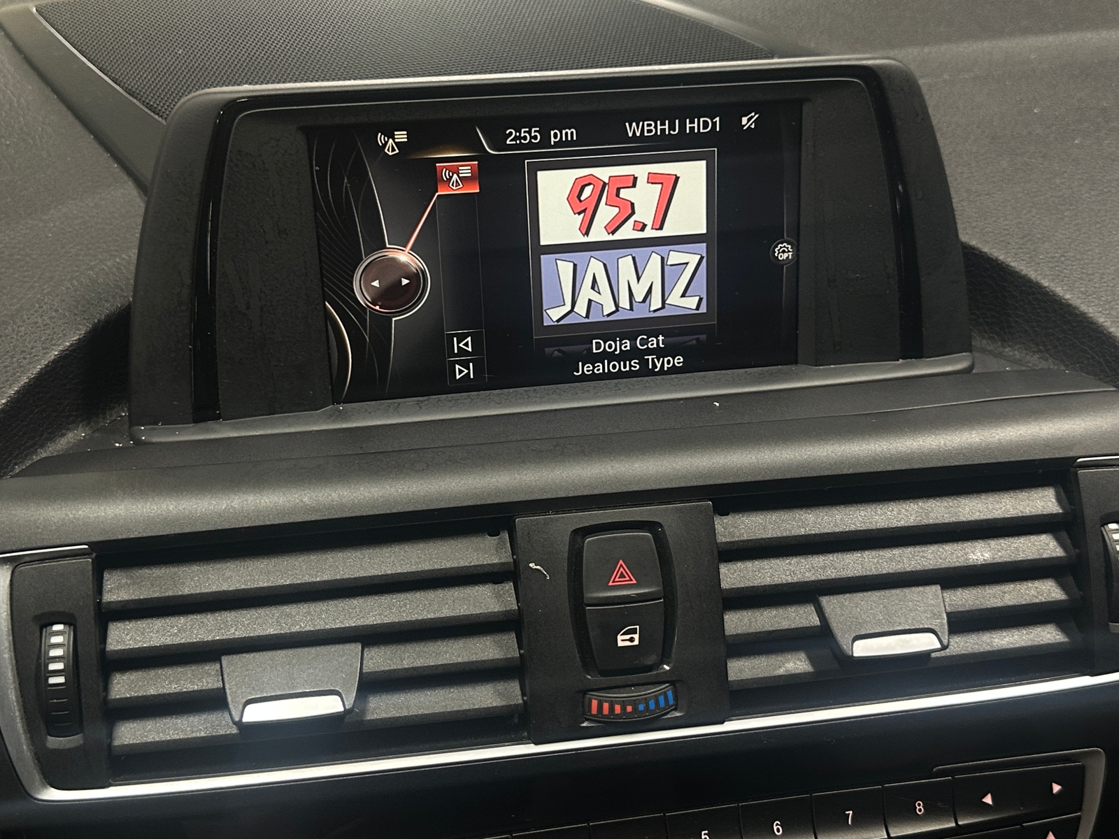 Thumbnail: 2016 BMW 2 Series - 4