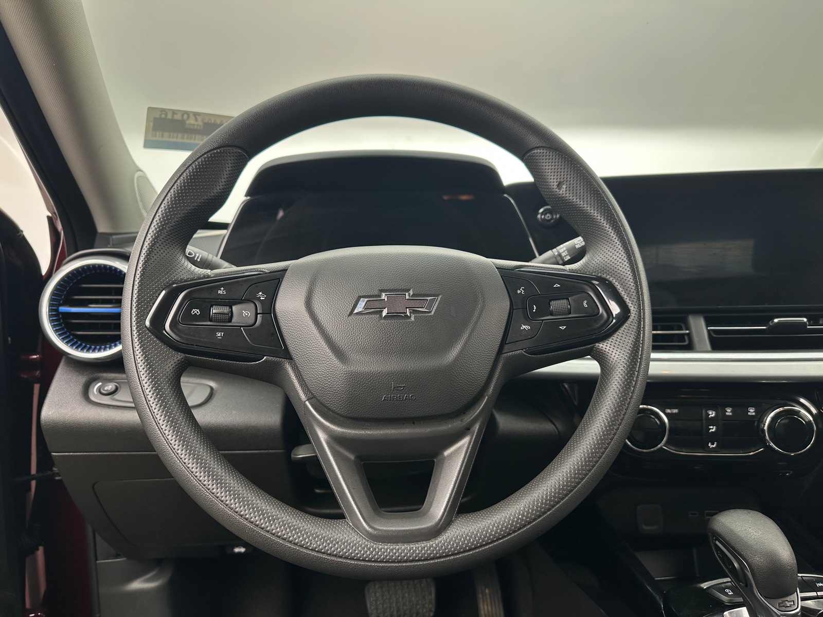 Thumbnail: 2024 Chevrolet Trax - 5