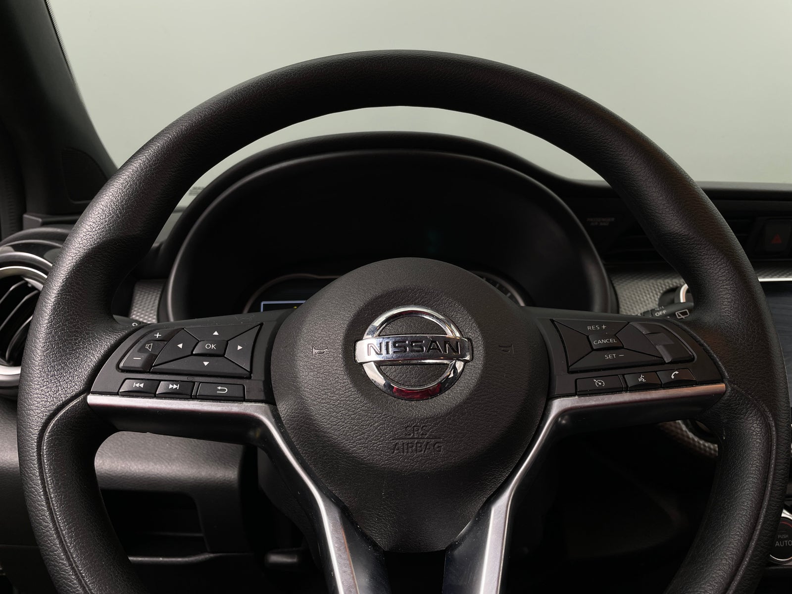 Thumbnail: 2020 Nissan Kicks - 5