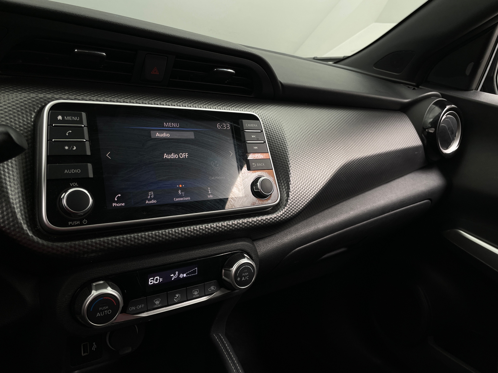 Thumbnail: 2020 Nissan Kicks - 4