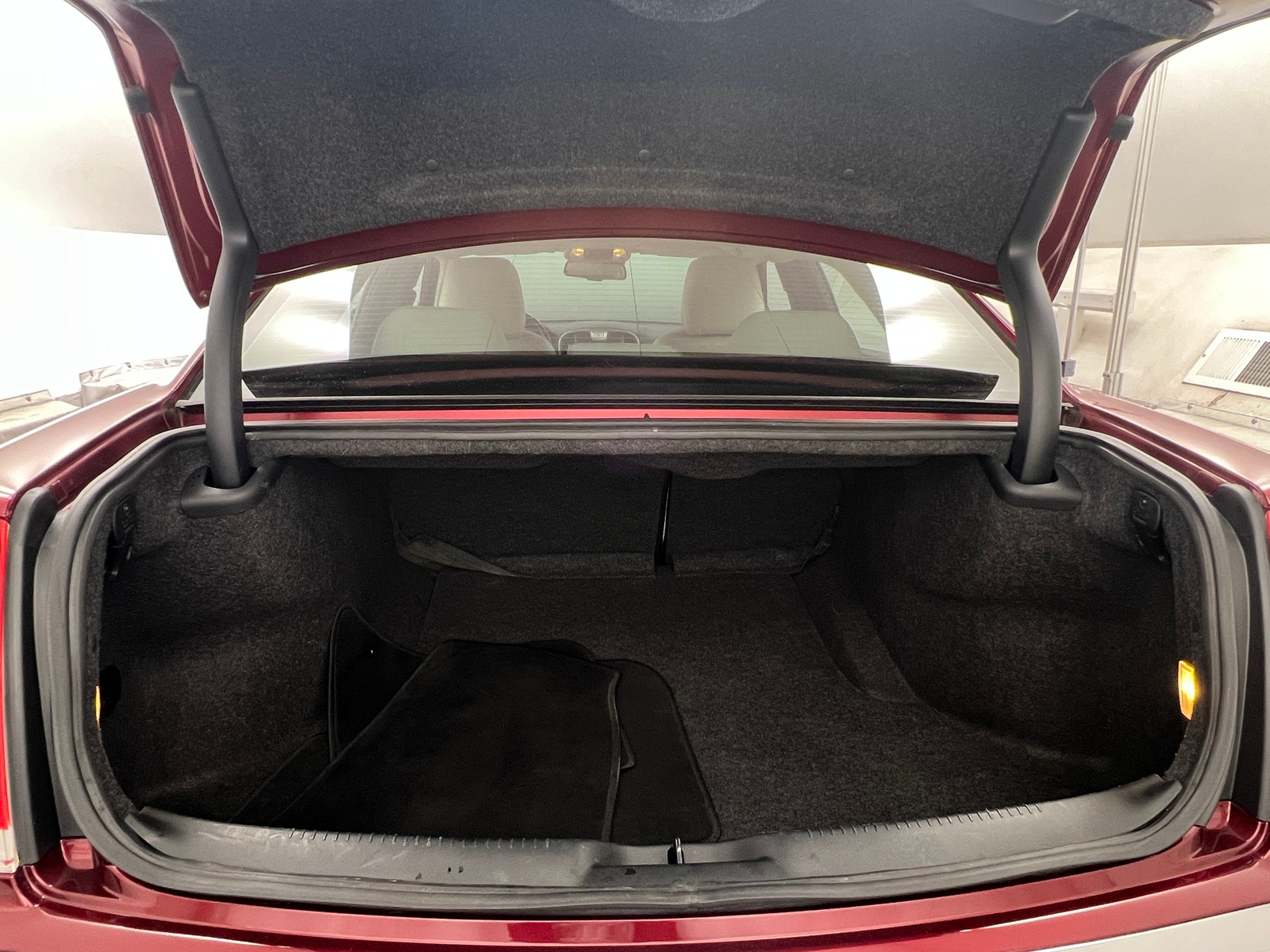 Thumbnail: 2018 Chrysler 300 - 6