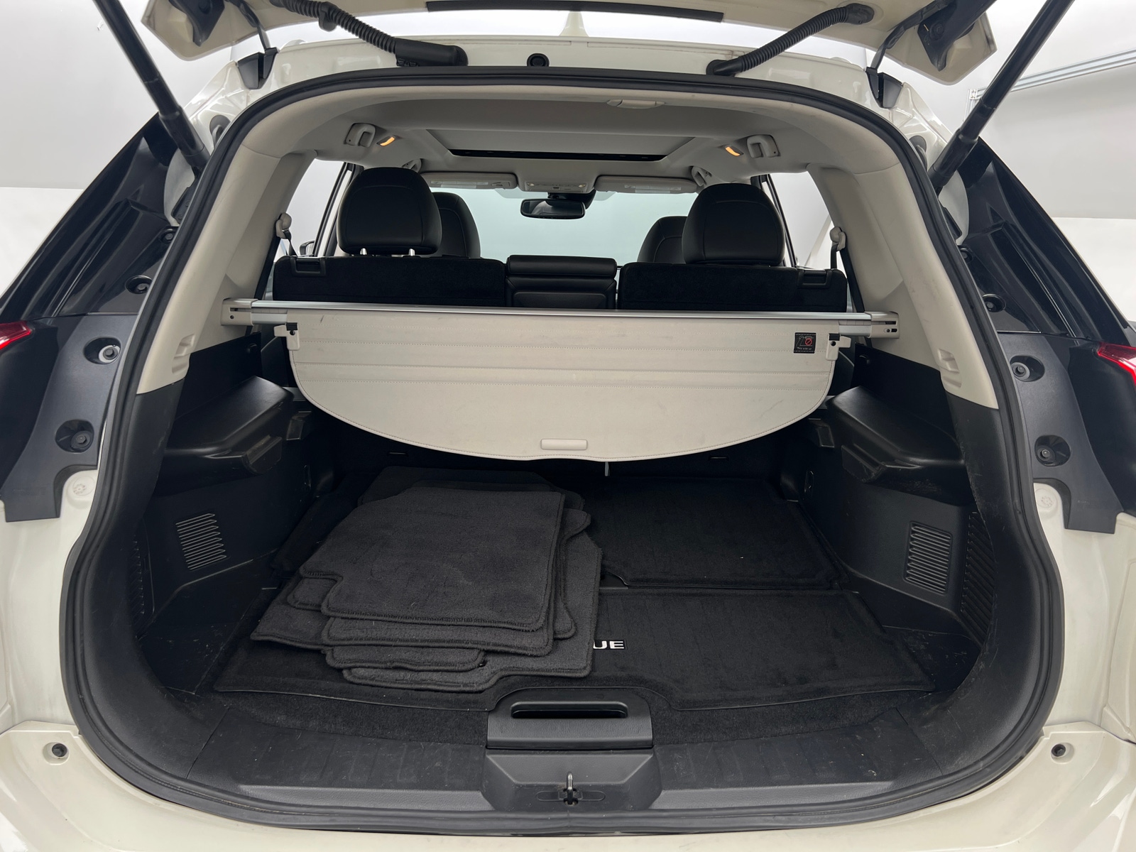 Thumbnail: 2018 Nissan Rogue - 6