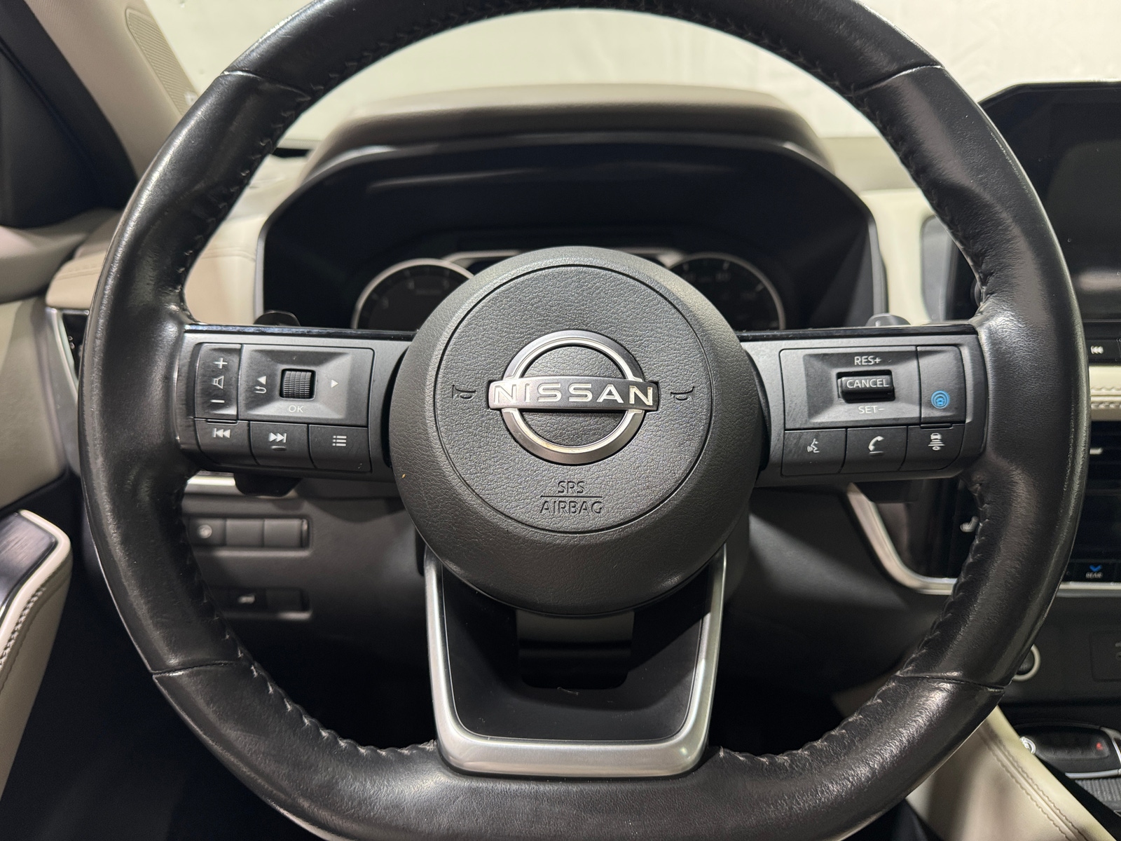 Thumbnail: 2023 Nissan Rogue - 4