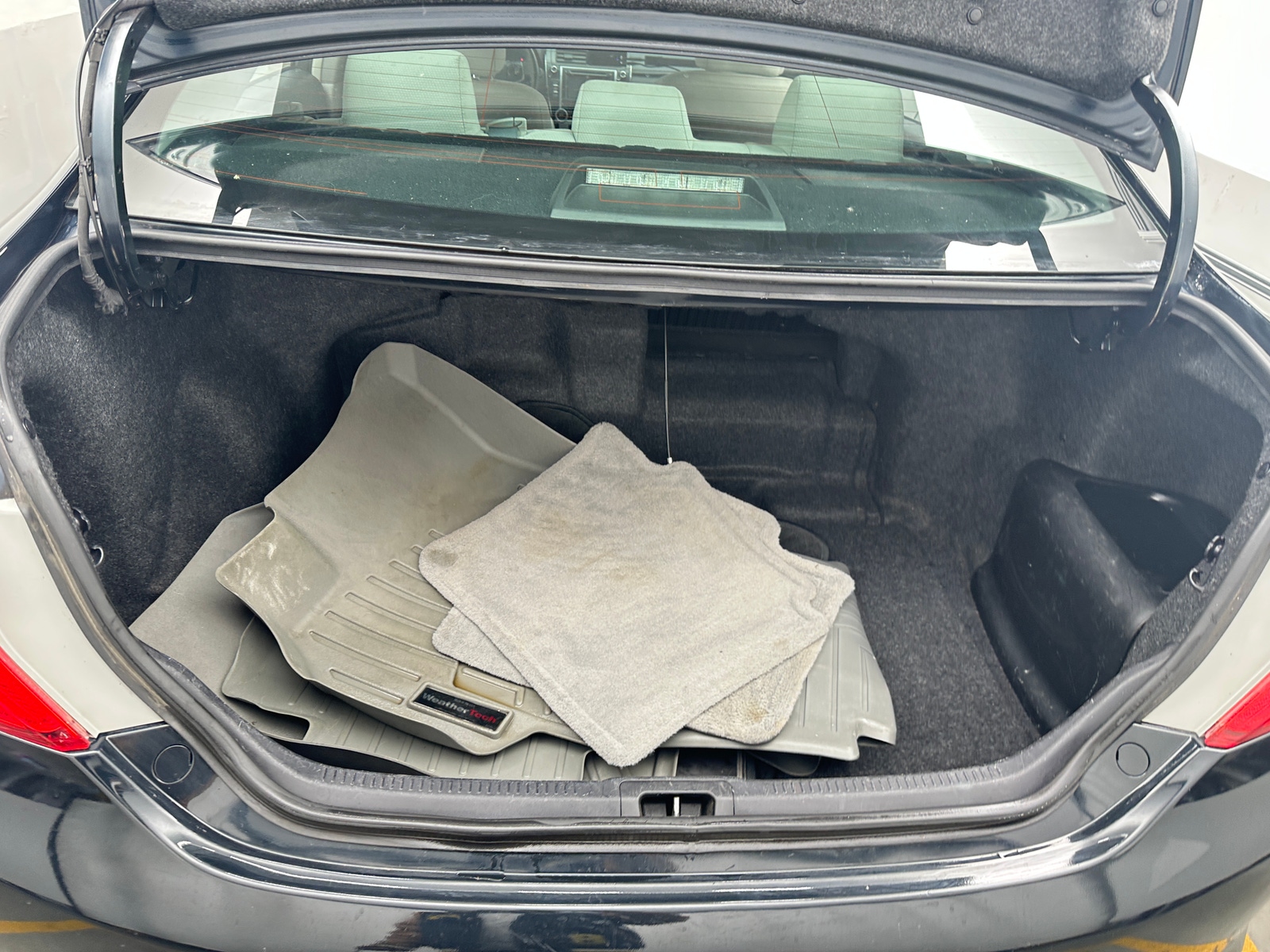 Thumbnail: 2014 Toyota Camry - 7