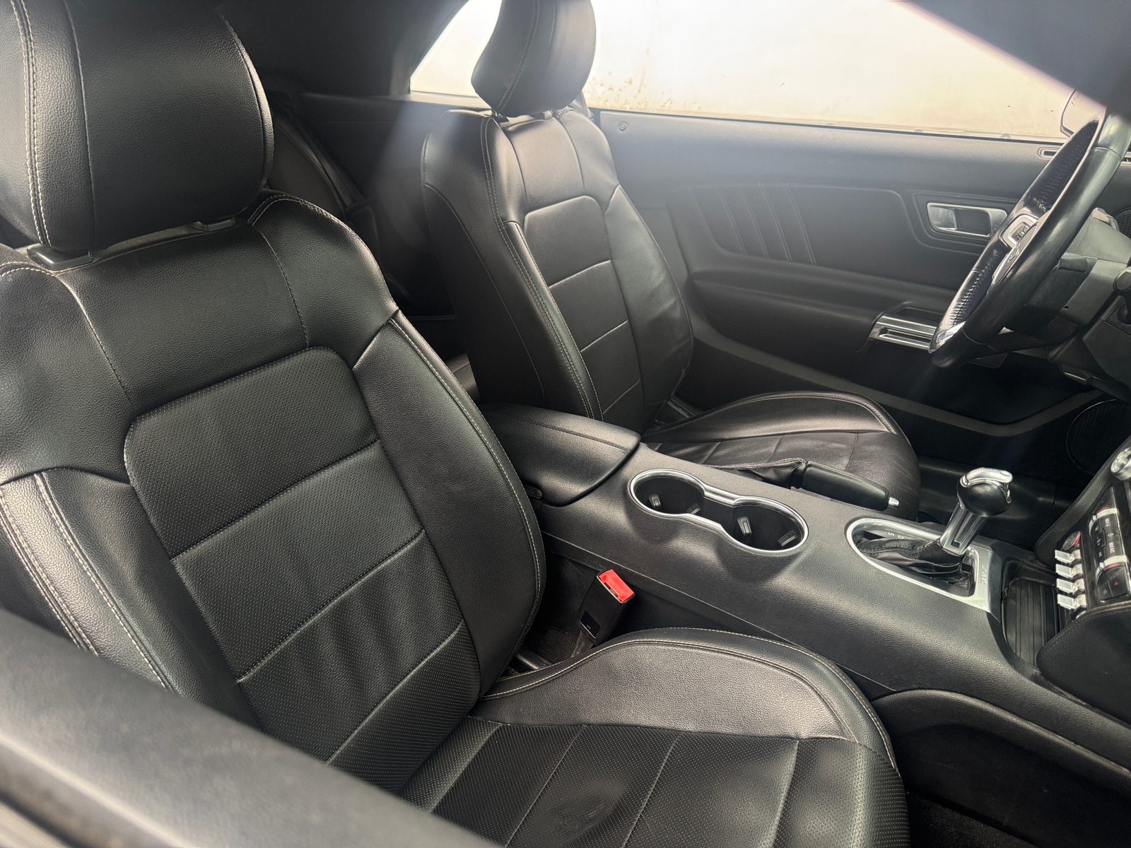 Thumbnail: 2022 Ford Mustang - 2