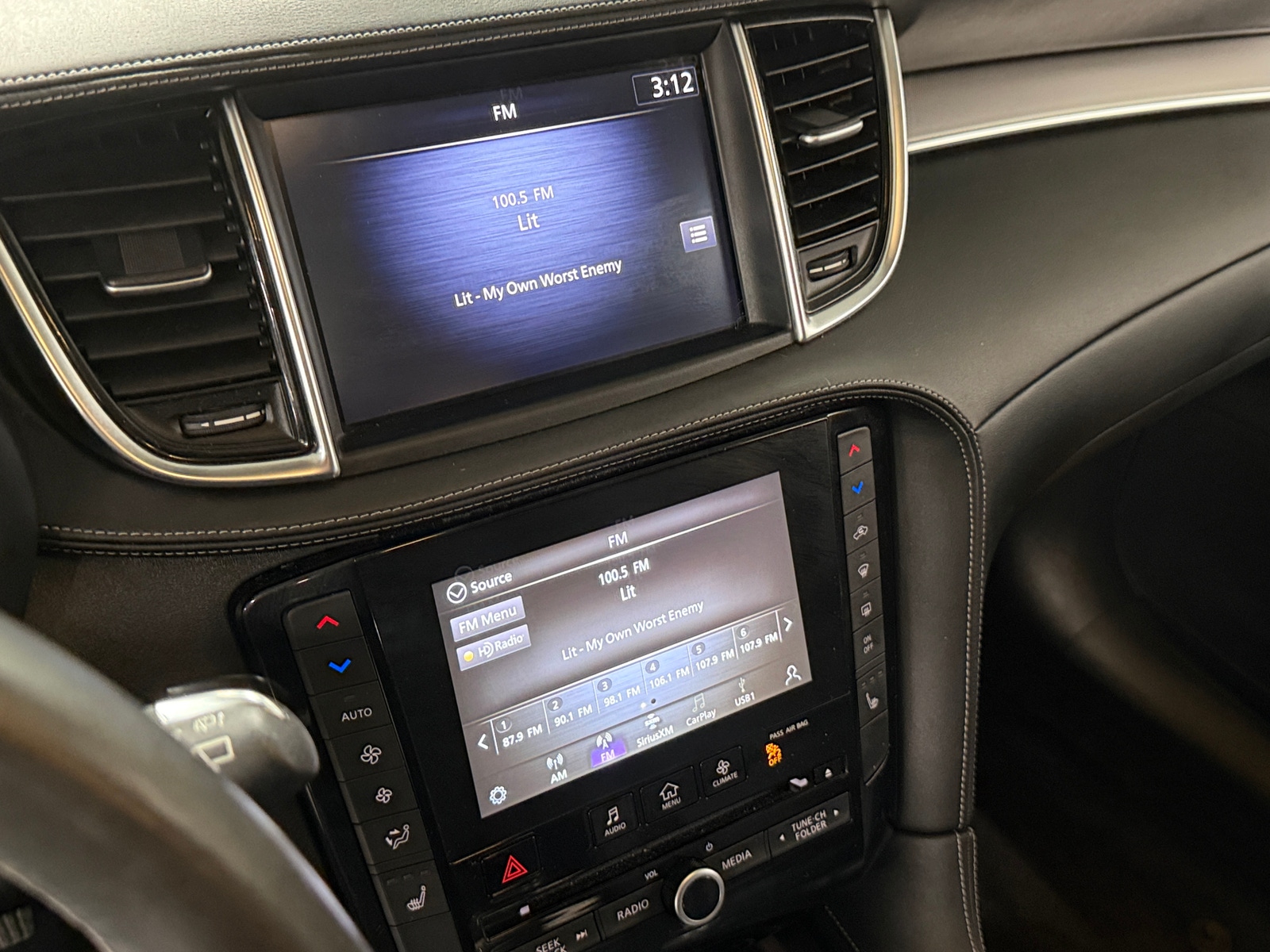 Thumbnail: 2021 INFINITI QX50 - 3