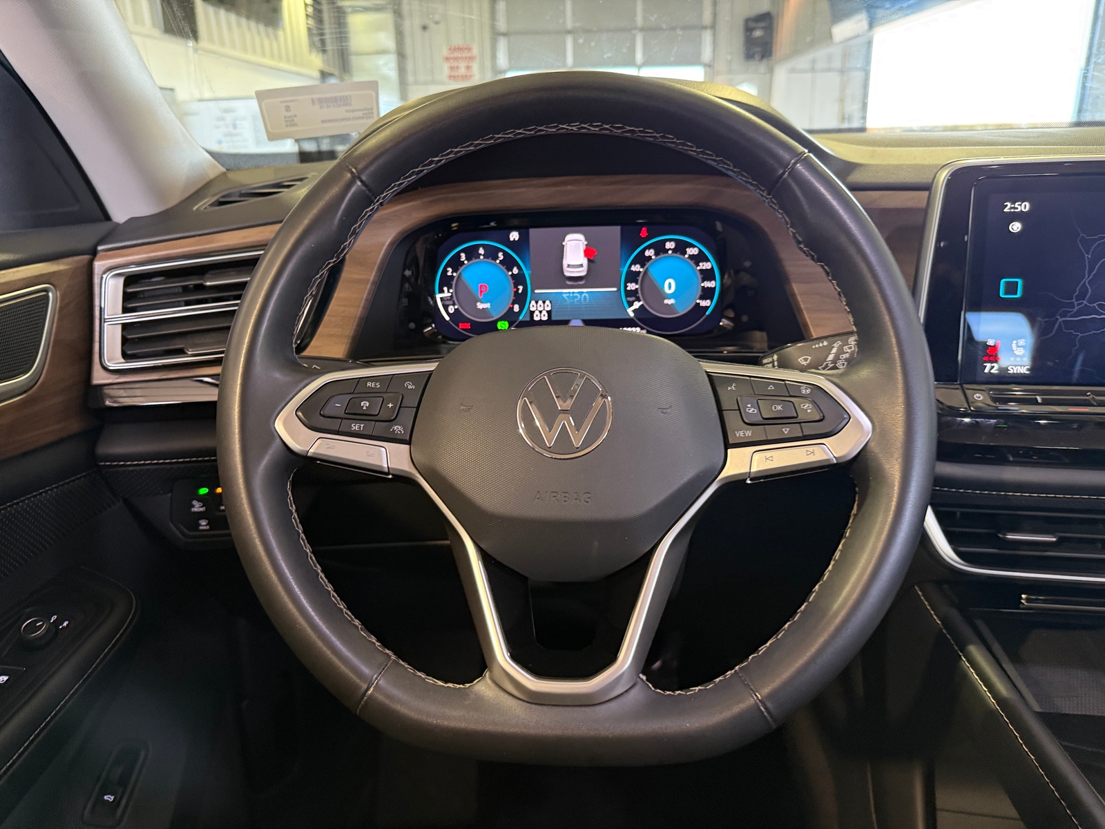 Thumbnail: 2024 Volkswagen Atlas - 4