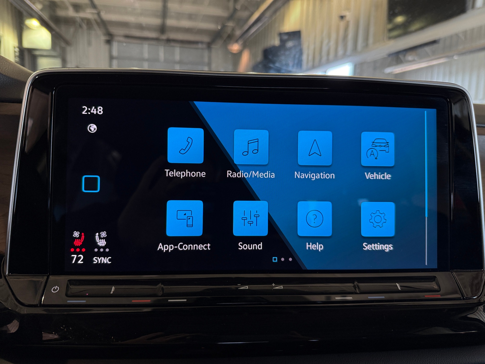 Thumbnail: 2024 Volkswagen Atlas - 3