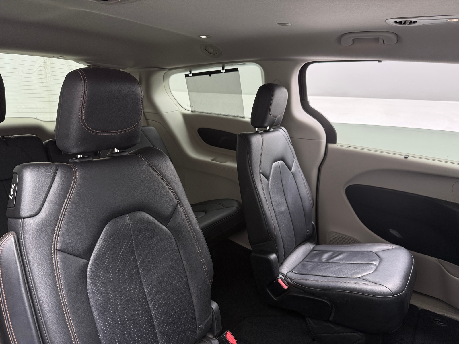 Thumbnail: 2018 Chrysler Pacifica - 5