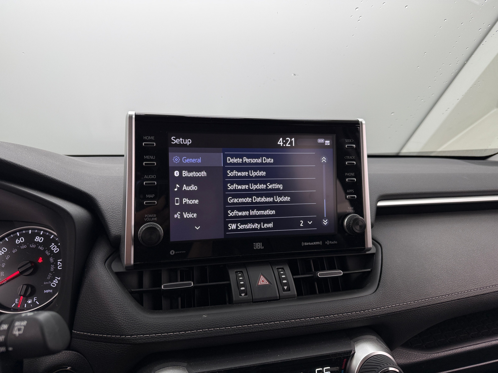 Thumbnail: 2022 Toyota RAV4 - 3