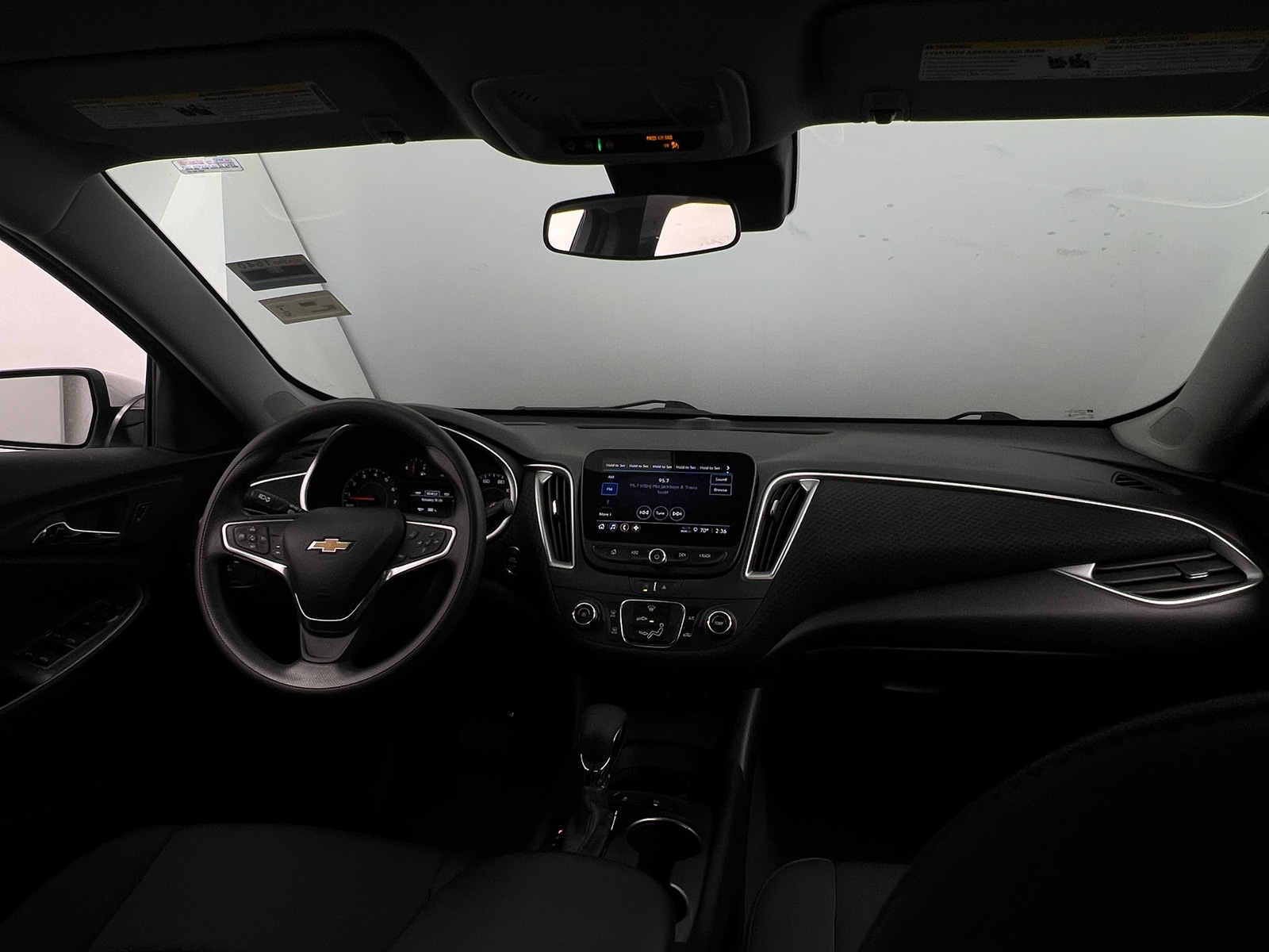 Thumbnail: 2023 Chevrolet Malibu - 3