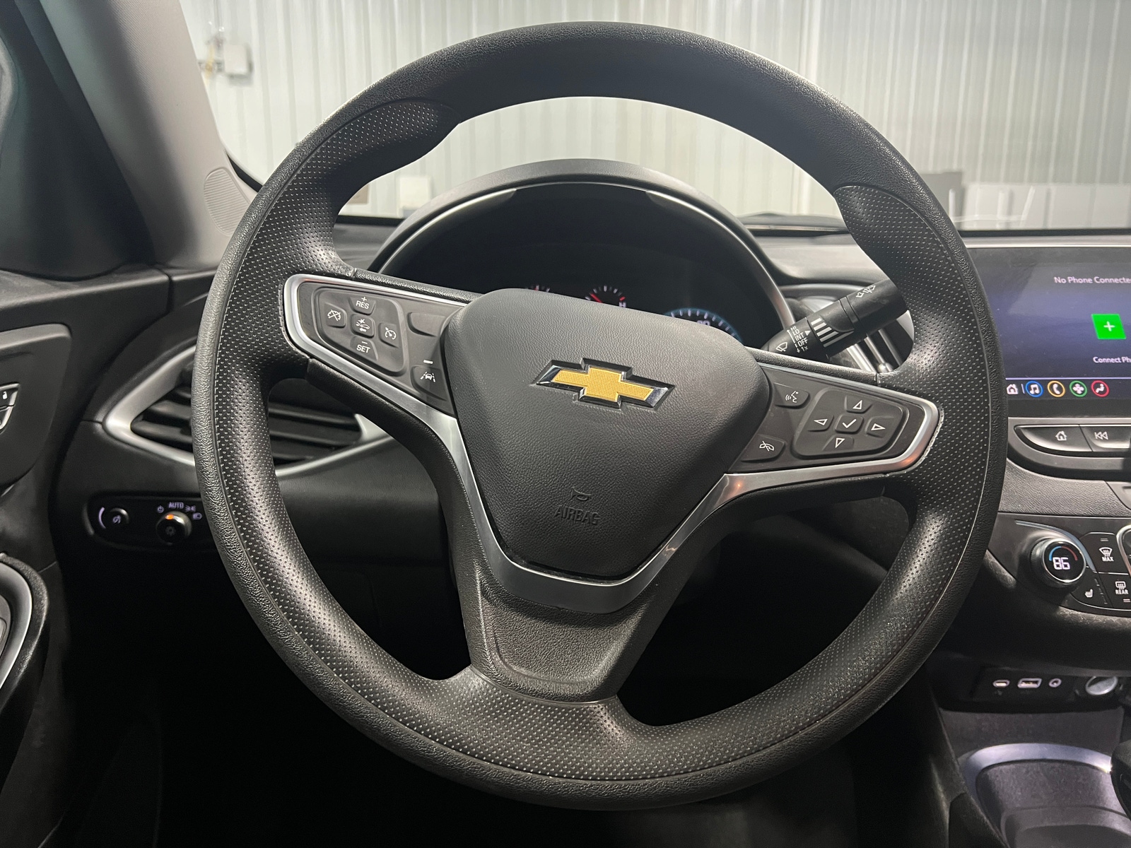 Thumbnail: 2023 Chevrolet Malibu - 5