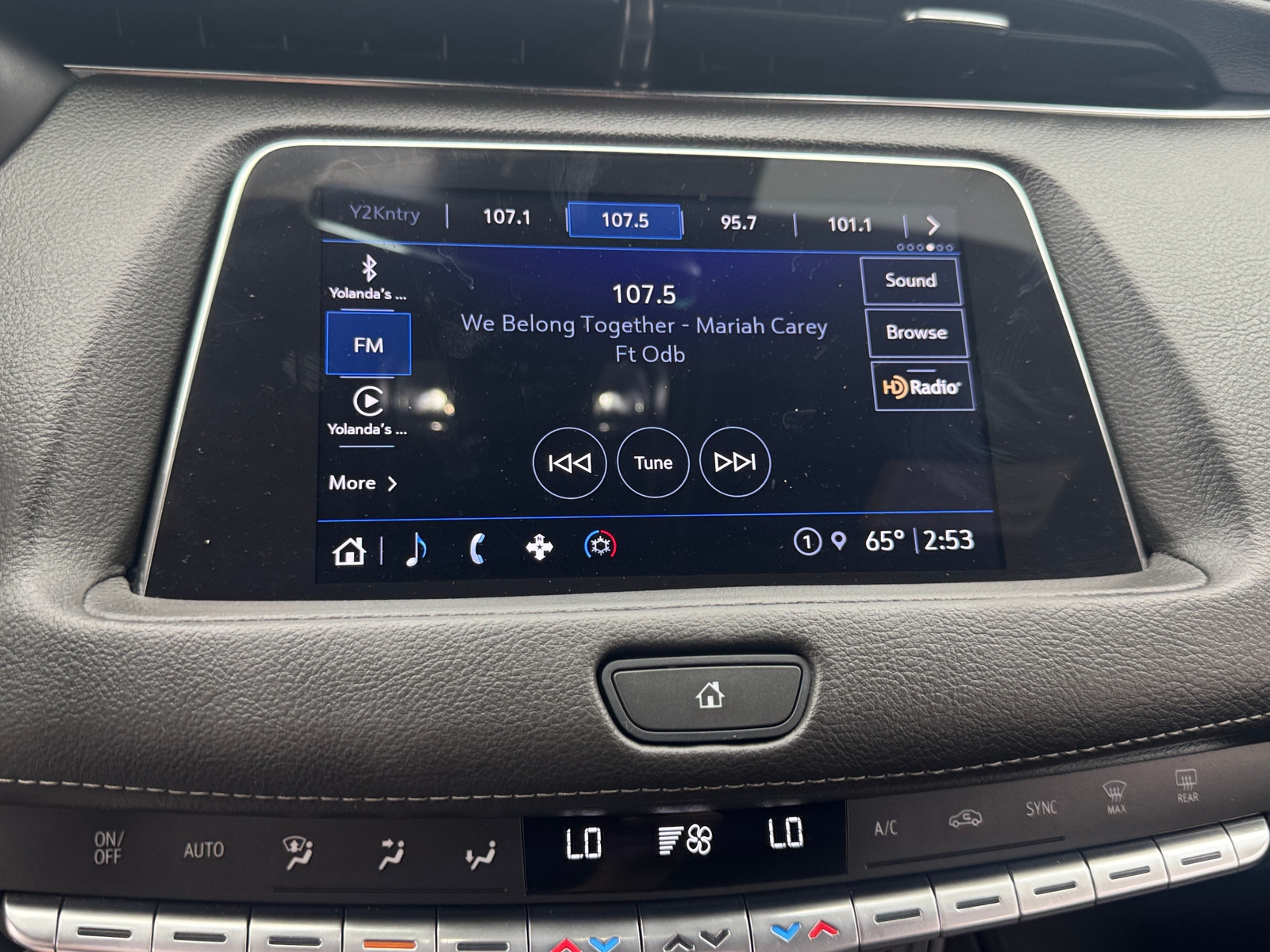 Thumbnail: 2023 Cadillac XT4 - 3