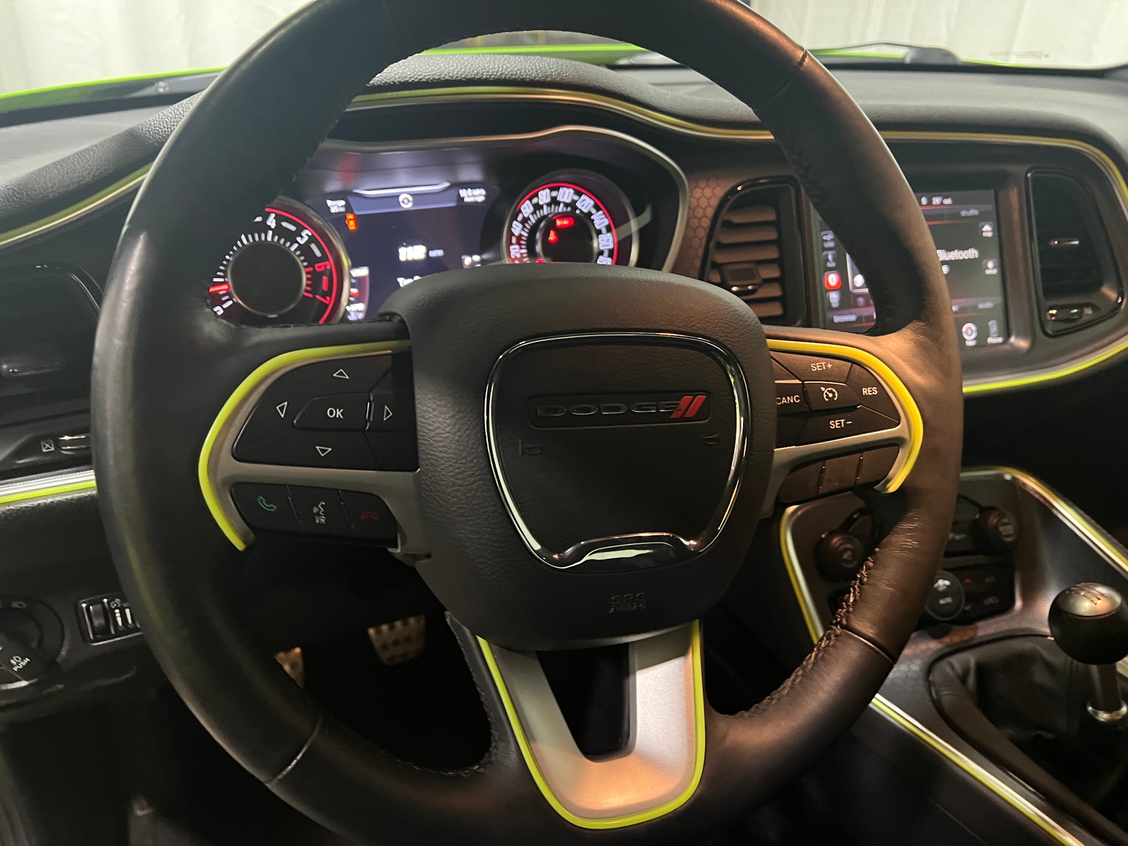 Thumbnail: 2015 Dodge Challenger - 4