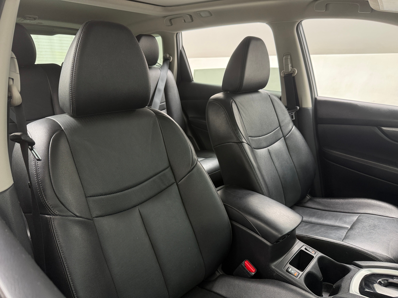 Thumbnail: 2016 Nissan Rogue - 2