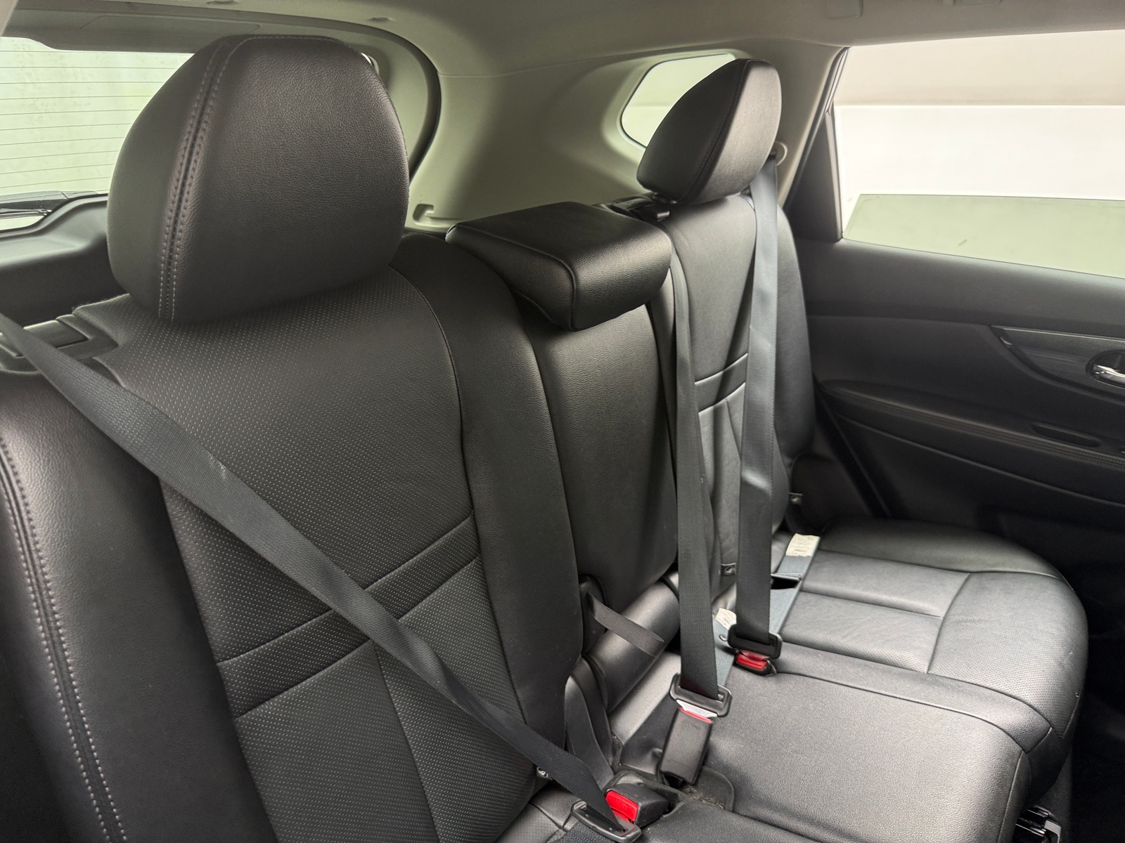 Thumbnail: 2016 Nissan Rogue - 6