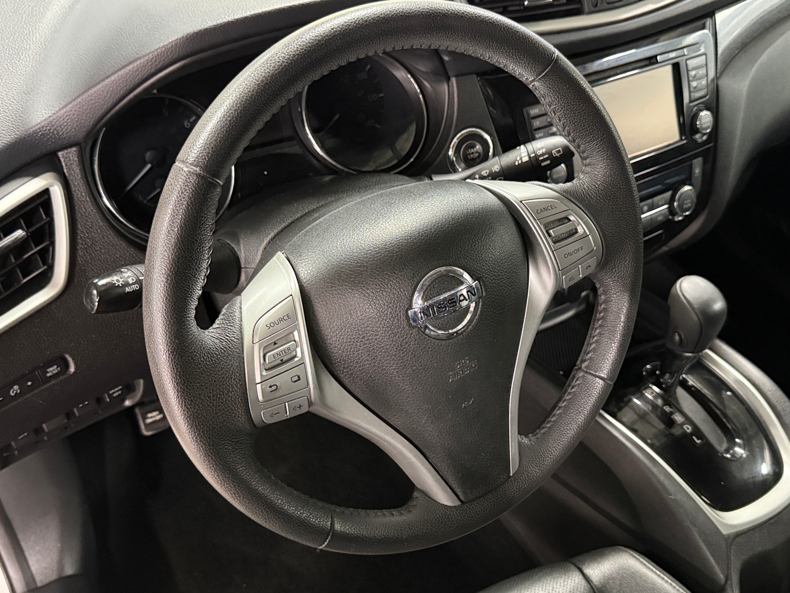 Thumbnail: 2016 Nissan Rogue - 5