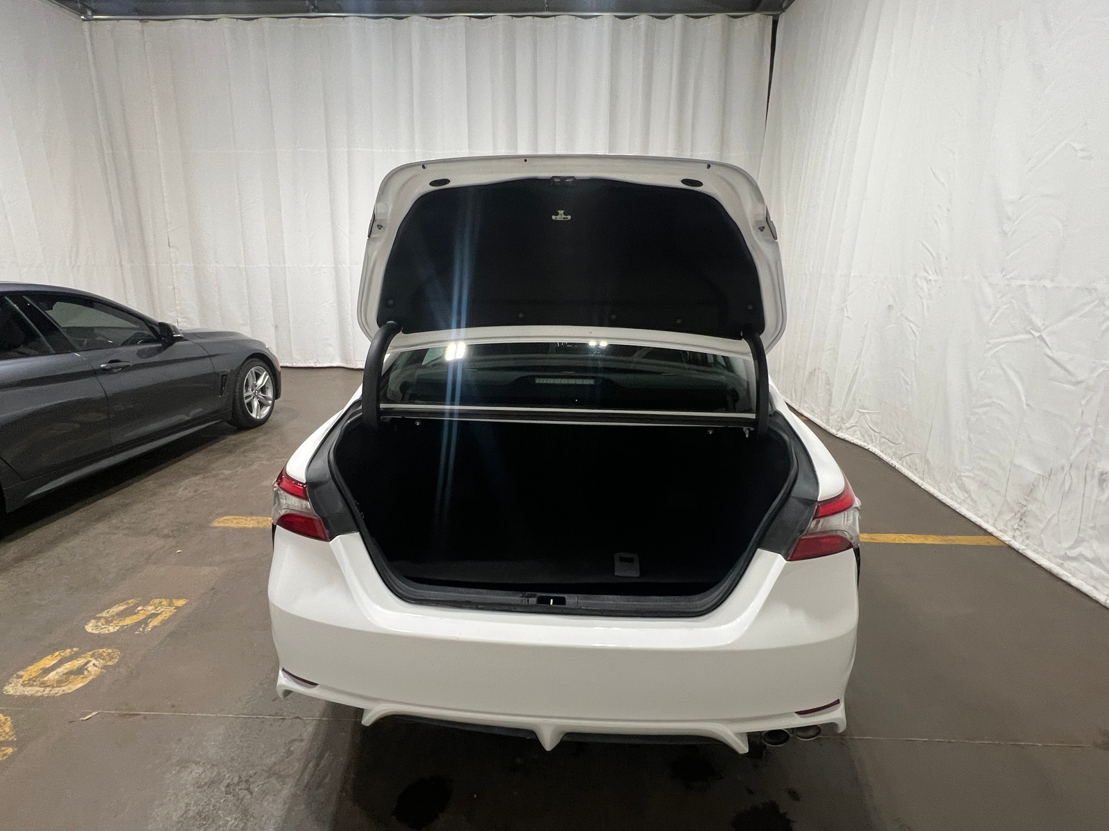 Thumbnail: 2019 Toyota Camry - 7