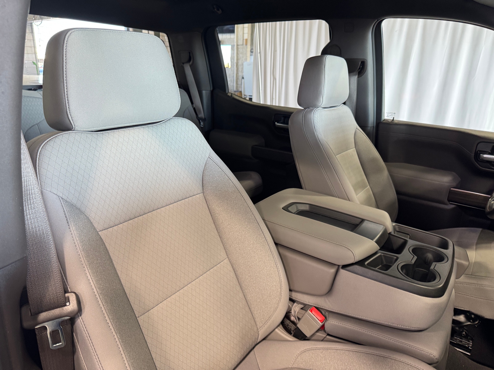 Thumbnail: 2021 Chevrolet Silverado 1500 - 2