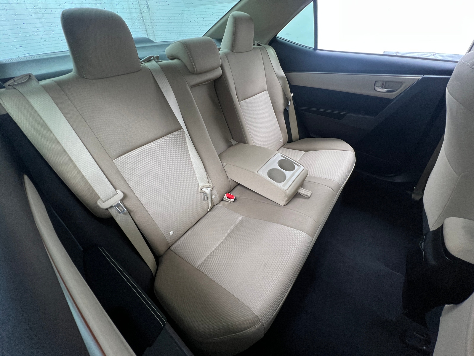 Thumbnail: 2015 Toyota Corolla - 6